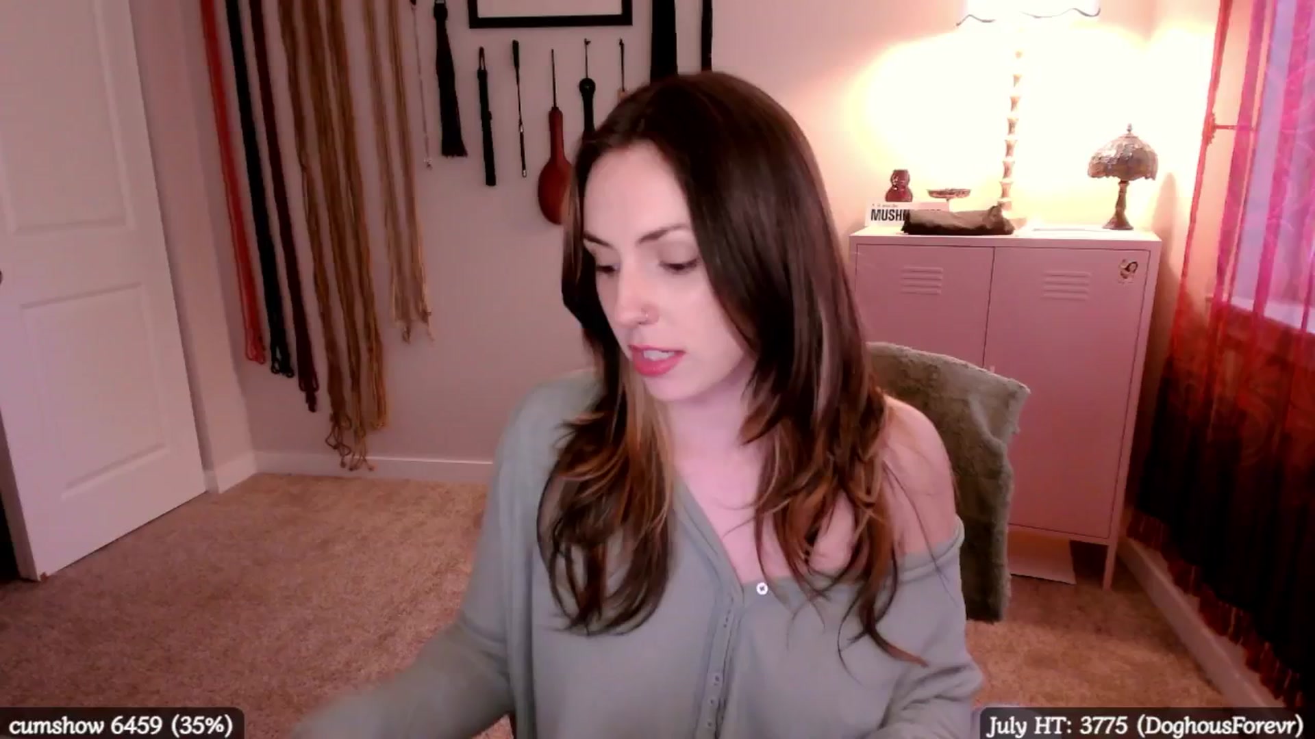 Gallery image thumbnail from MollyMaeve's myfreecams stream on, 07/19/2025, 24:02 image 15 of 20