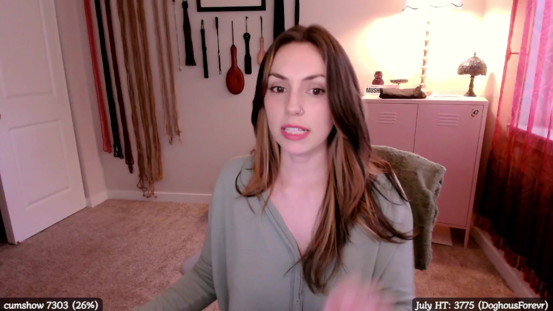Gallery image thumbnail from MollyMaeve's myfreecams stream on, 07/19/2025, 24:02 image 4 of 20