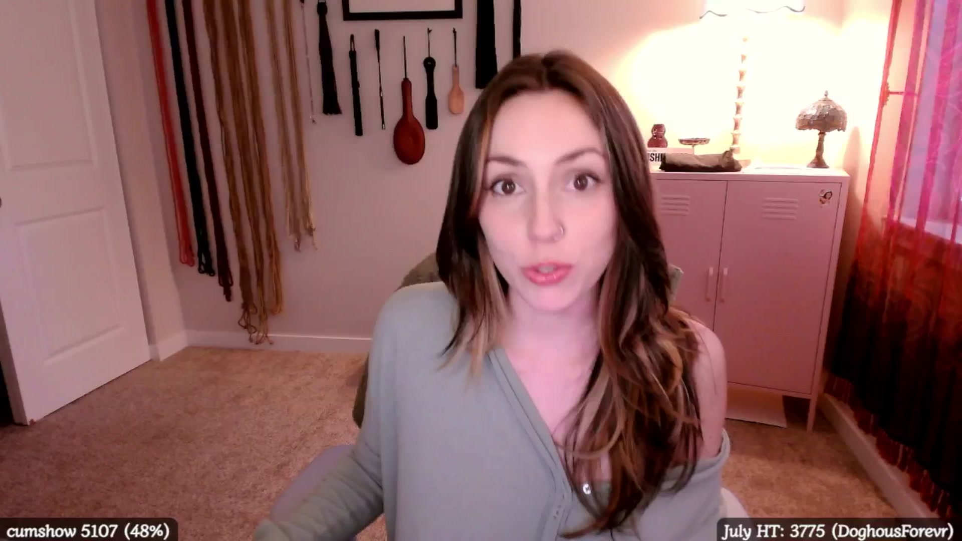 Gallery image thumbnail from MollyMaeve's myfreecams stream on, 07/19/2025, 24:52 image 12 of 20