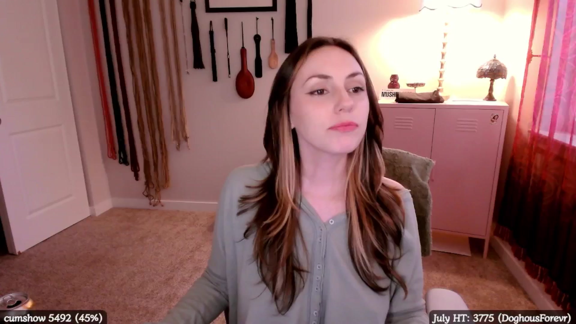 Gallery image thumbnail from MollyMaeve's myfreecams stream on, 07/19/2025, 24:52 image 4 of 20