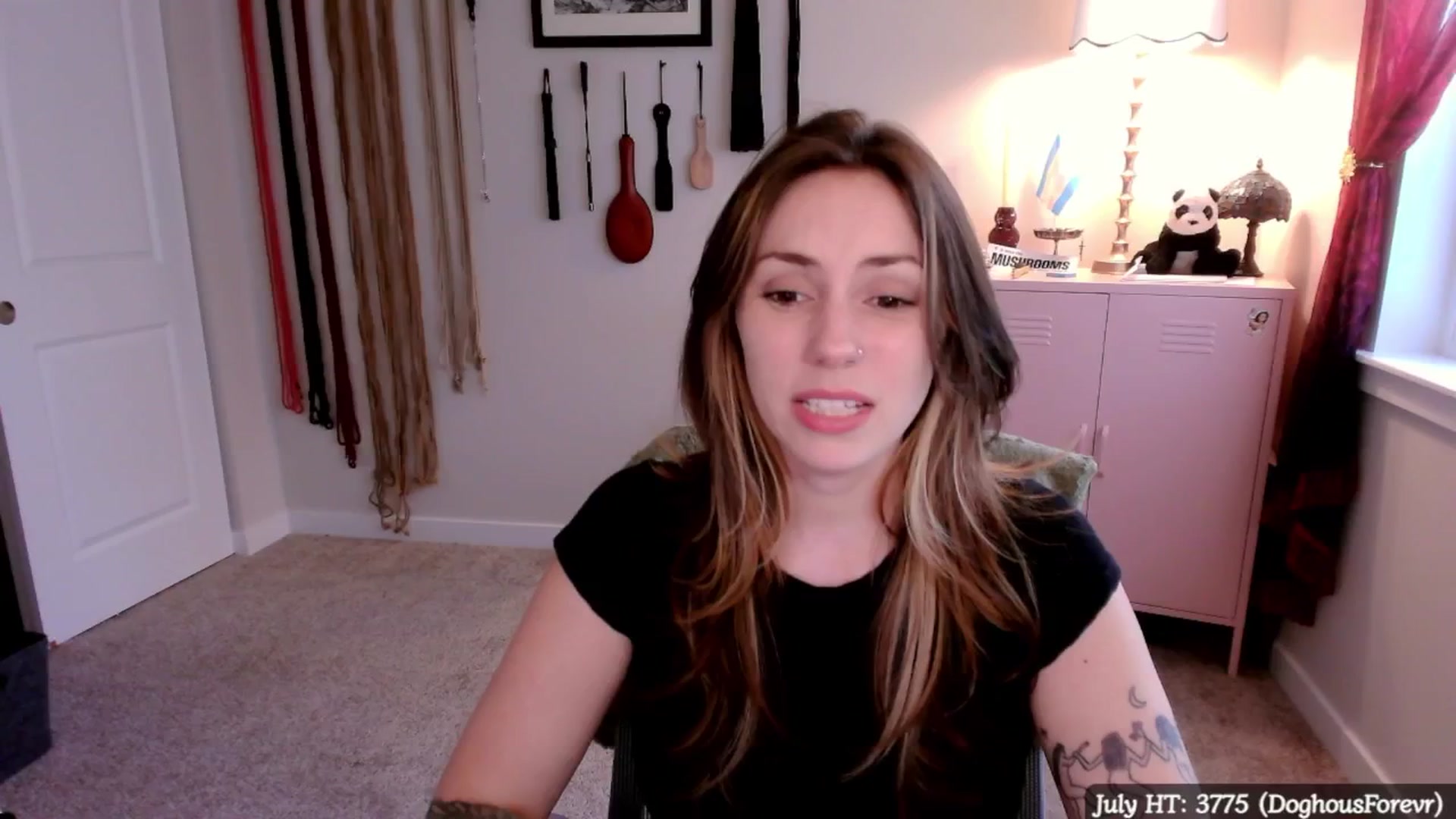 Gallery image thumbnail from MollyMaeve's myfreecams stream on, 07/23/2025, 01:08 image 5 of 20