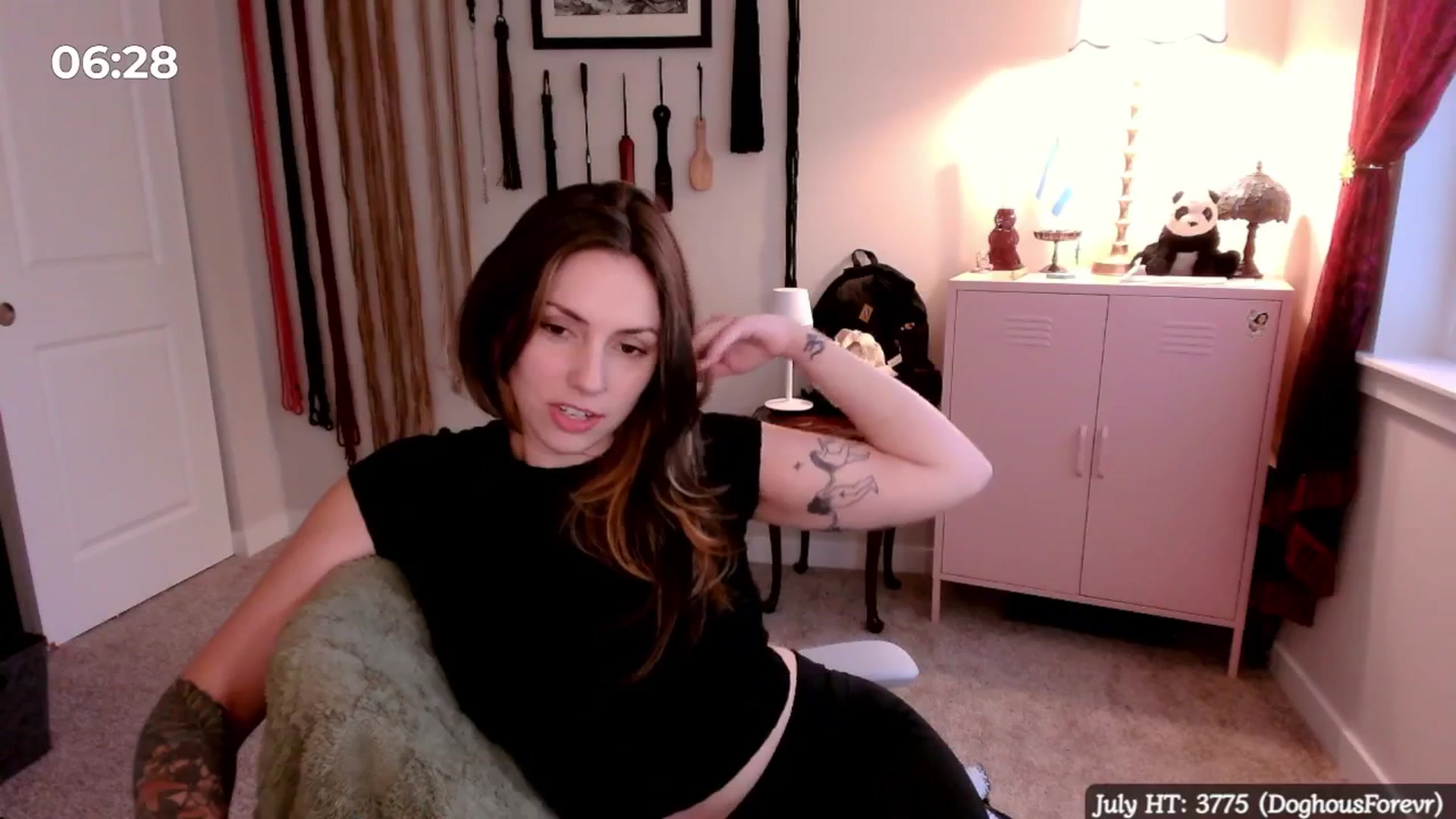 Gallery image thumbnail from MollyMaeve's myfreecams stream on, 07/23/2025, 01:08 image 20 of 20