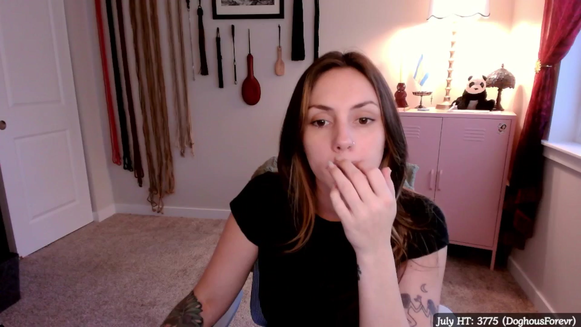 Gallery image thumbnail from MollyMaeve's myfreecams stream on, 07/23/2025, 01:08 image 10 of 20