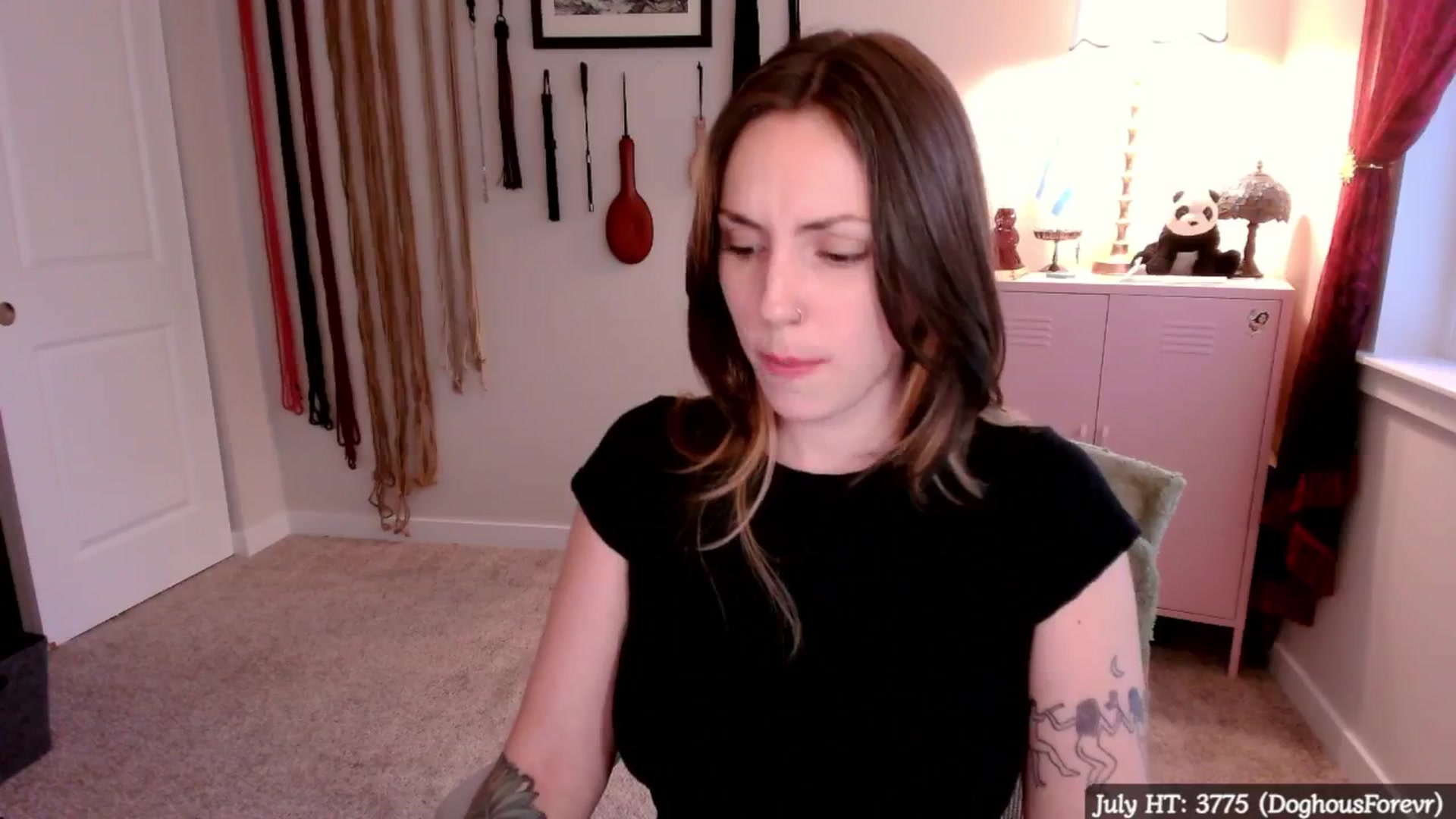 Gallery image thumbnail from MollyMaeve's myfreecams stream on, 07/23/2025, 01:08 image 19 of 20