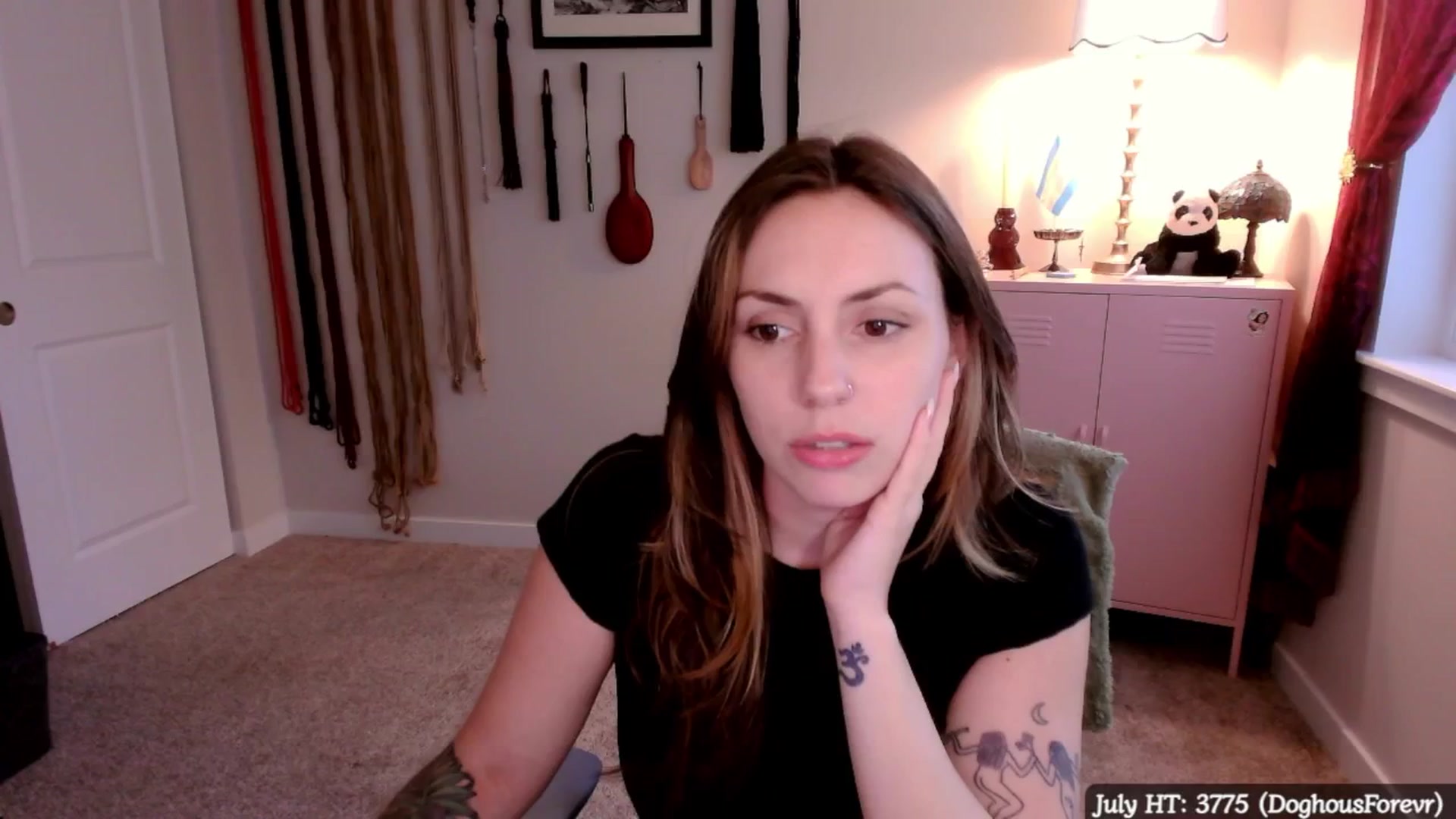Gallery image thumbnail from MollyMaeve's myfreecams stream on, 07/23/2025, 01:08 image 15 of 20