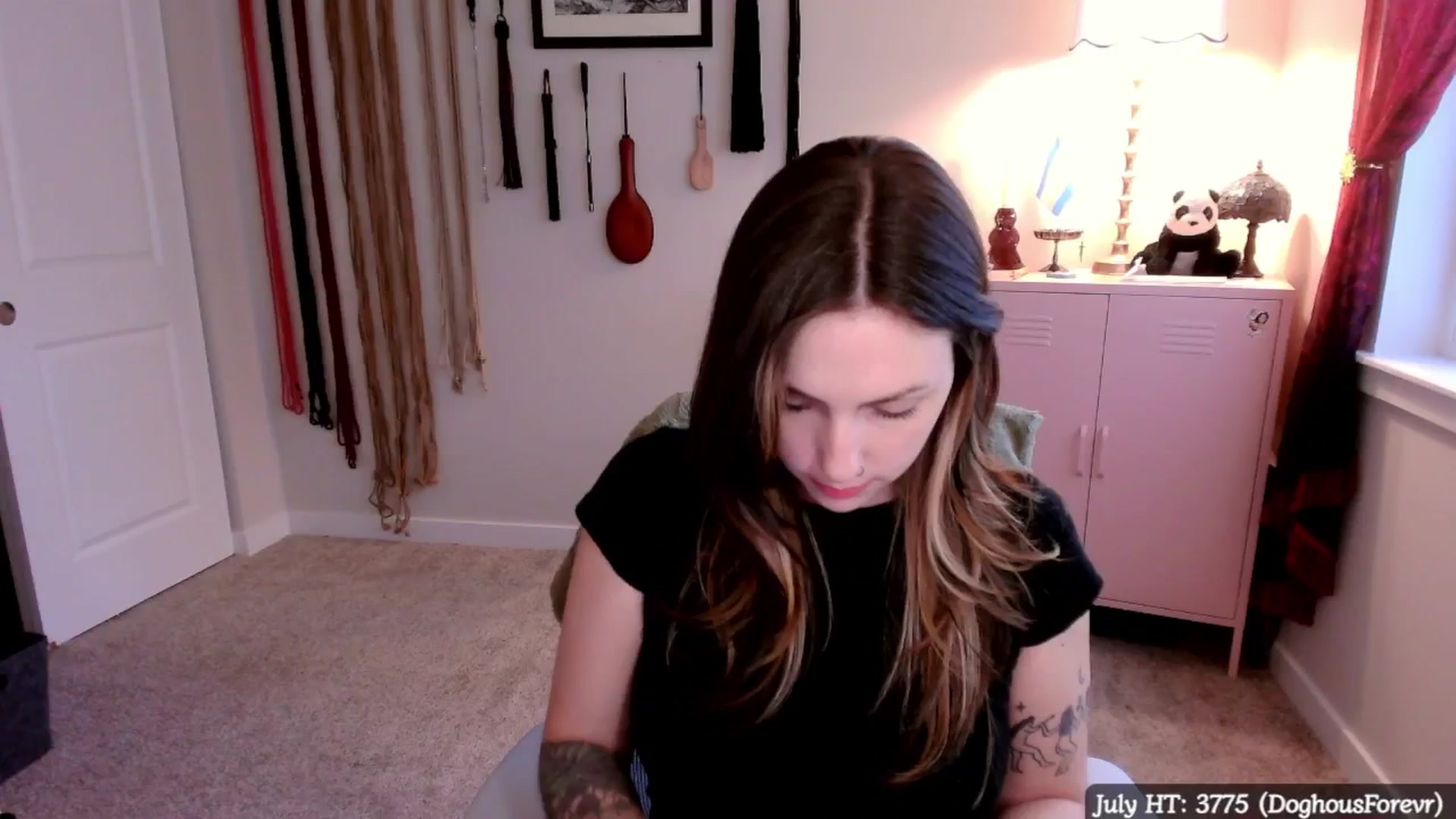 Gallery image thumbnail from MollyMaeve's myfreecams stream on, 07/23/2025, 01:08 image 9 of 20