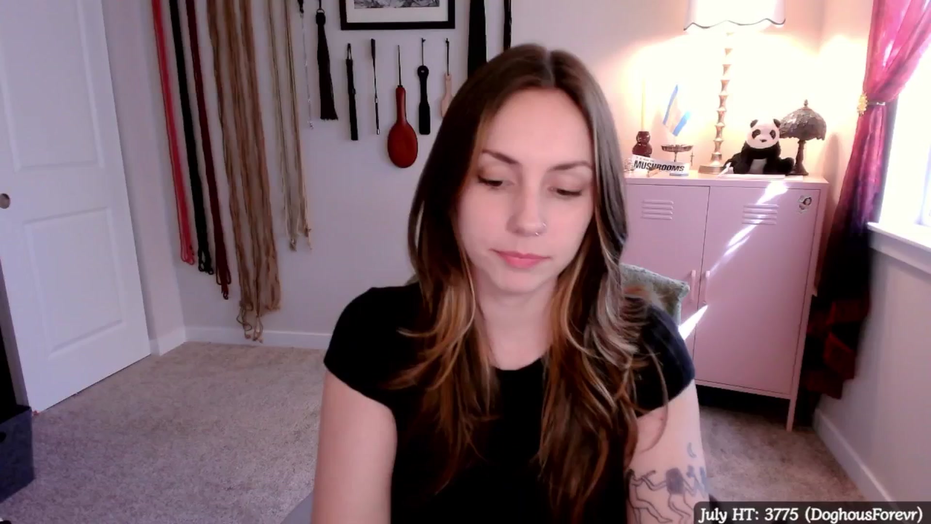 Gallery image thumbnail from MollyMaeve's myfreecams stream on, 07/23/2025, 01:08 image 2 of 20