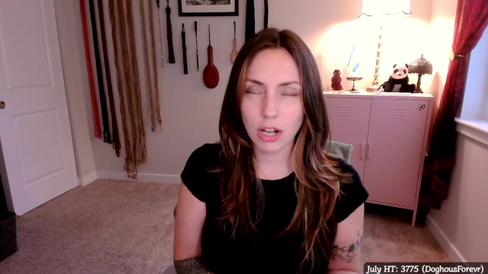 Gallery image thumbnail from MollyMaeve's myfreecams stream on, 07/23/2025, 01:06 image 10 of 20