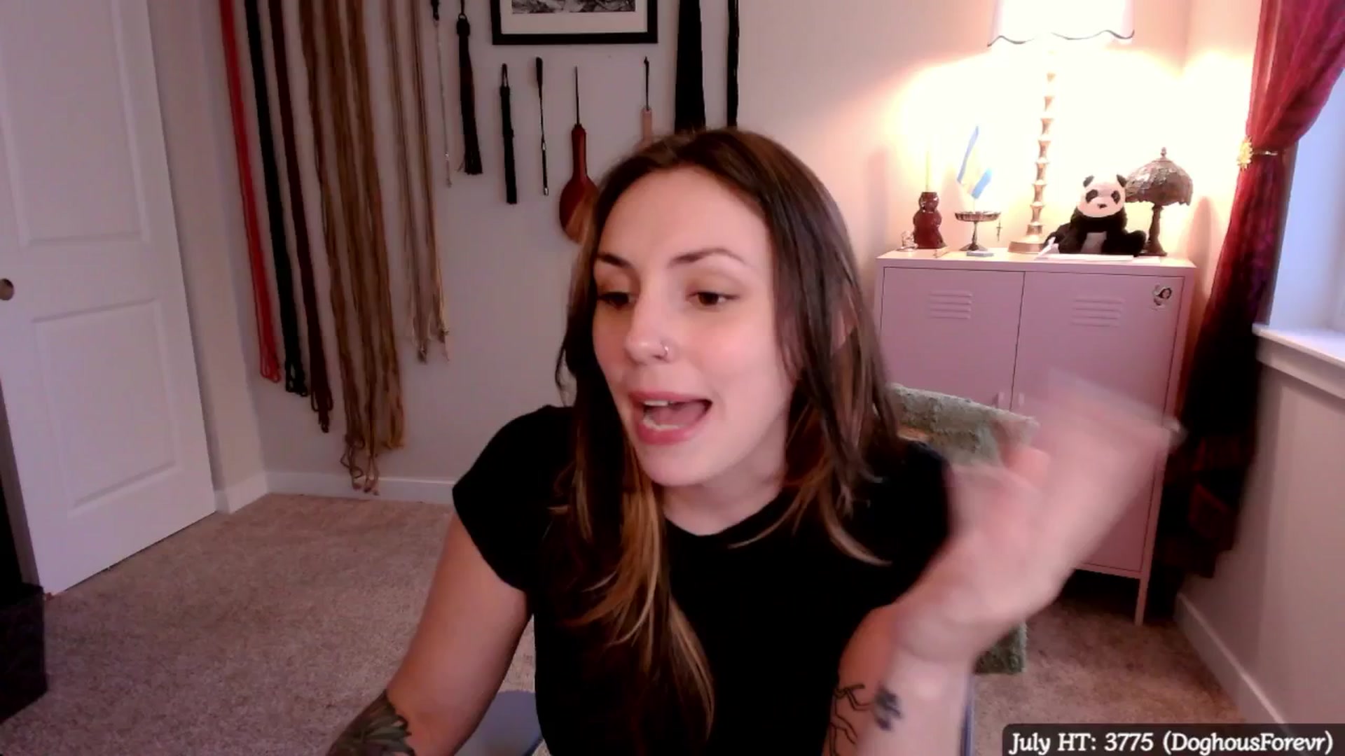 Gallery image thumbnail from MollyMaeve's myfreecams stream on, 07/23/2025, 01:06 image 3 of 20