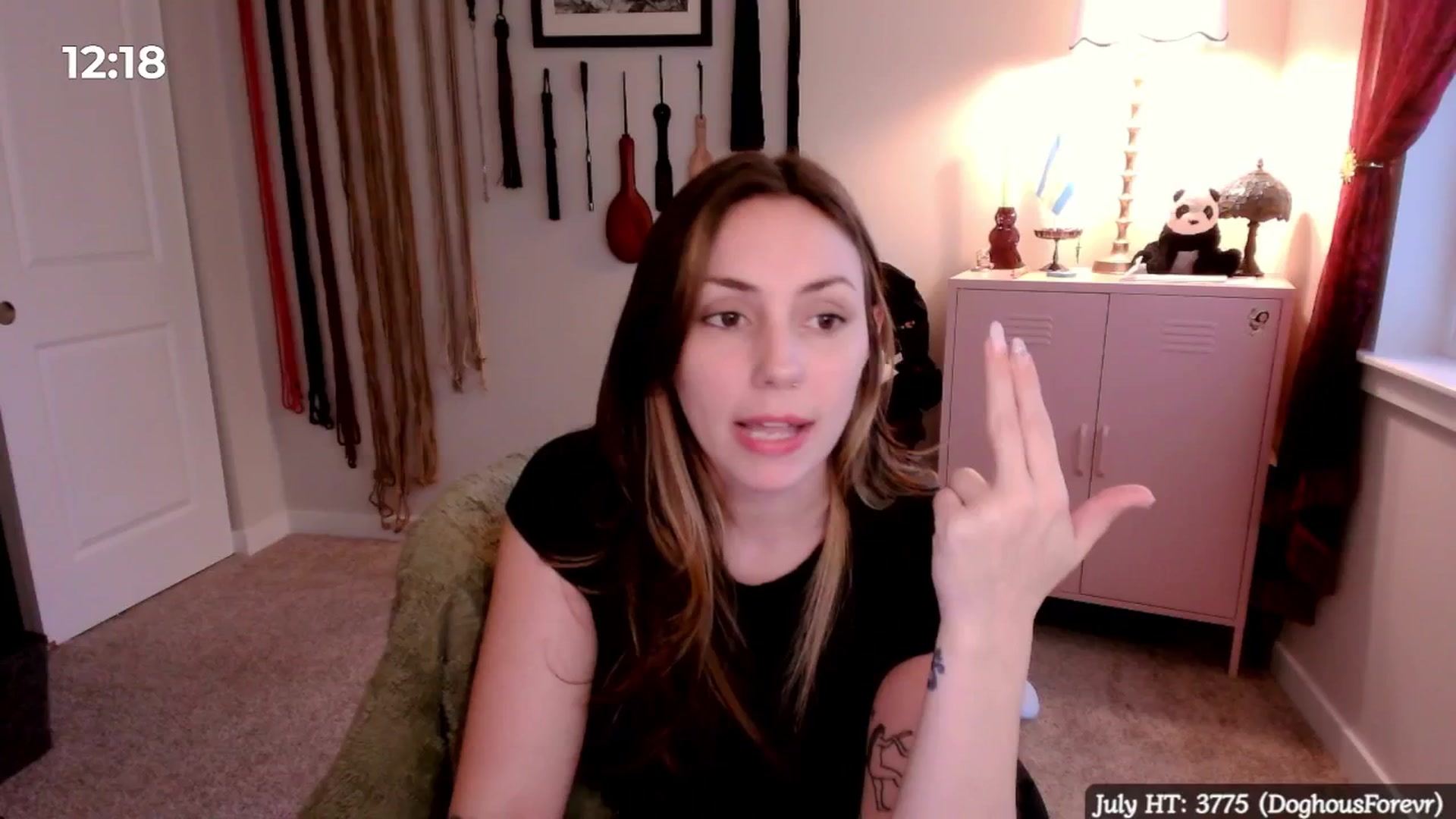 Gallery image thumbnail from MollyMaeve's myfreecams stream on, 07/23/2025, 01:06 image 16 of 20