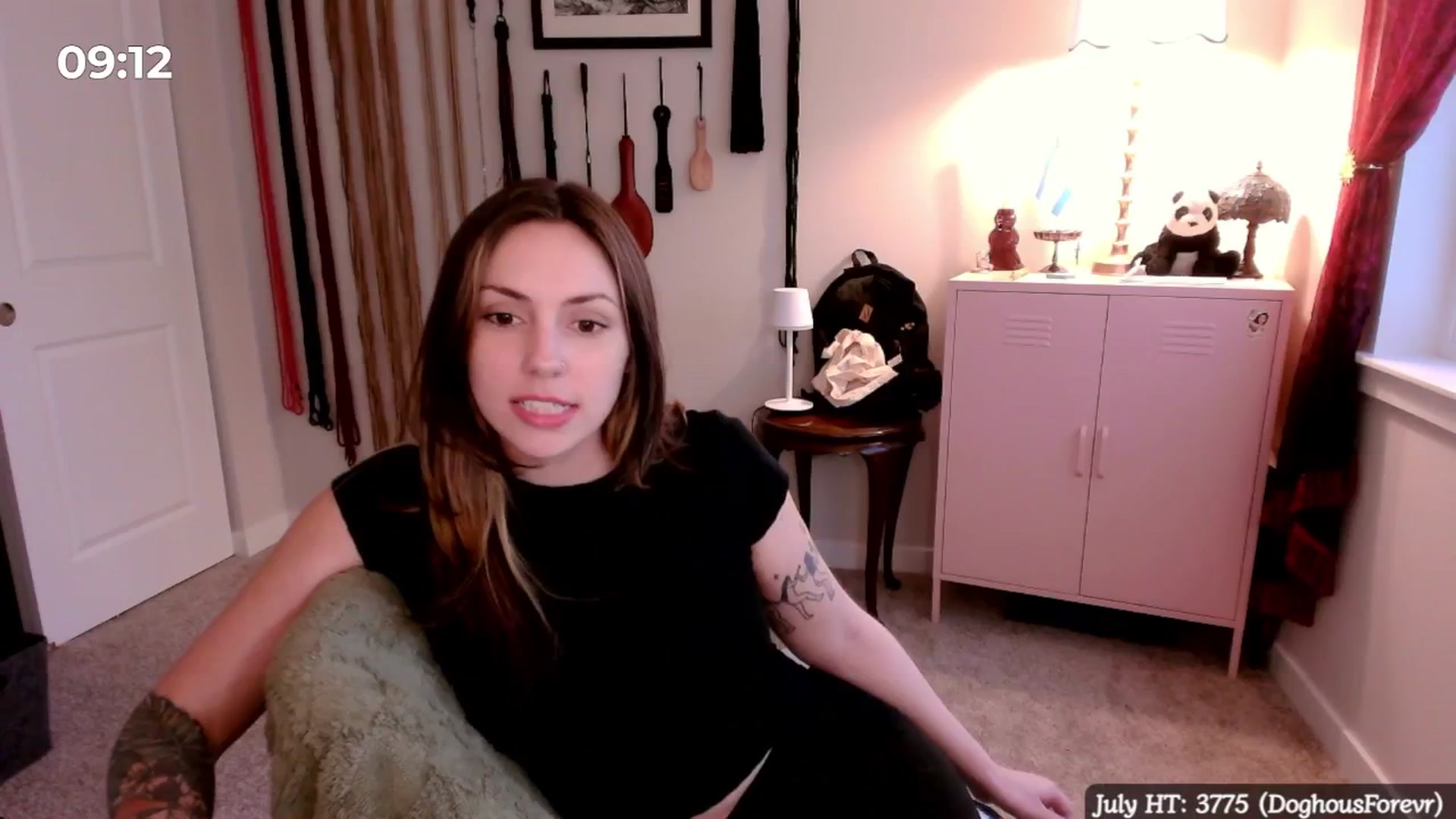 Gallery image thumbnail from MollyMaeve's myfreecams stream on, 07/23/2025, 01:06 image 17 of 20