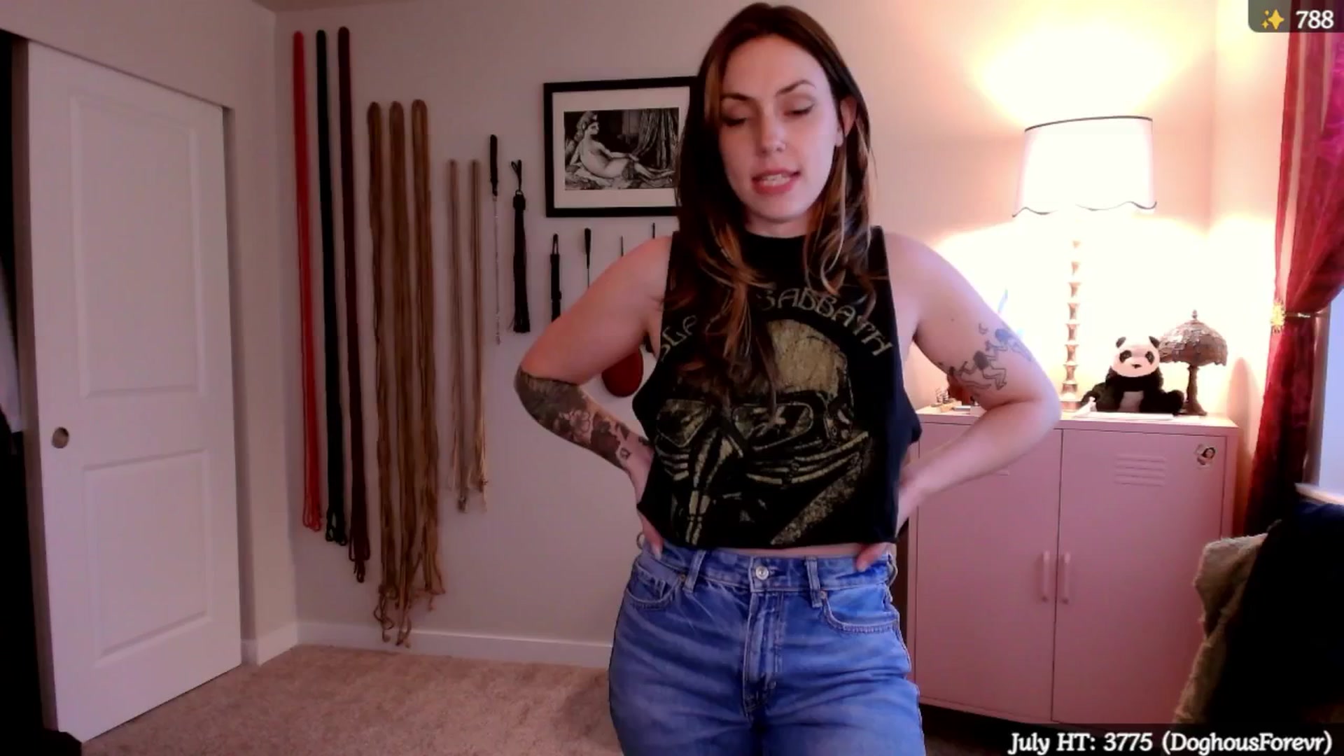 Gallery image thumbnail from MollyMaeve's myfreecams stream on, 07/24/2025, 01:04 image 8 of 20
