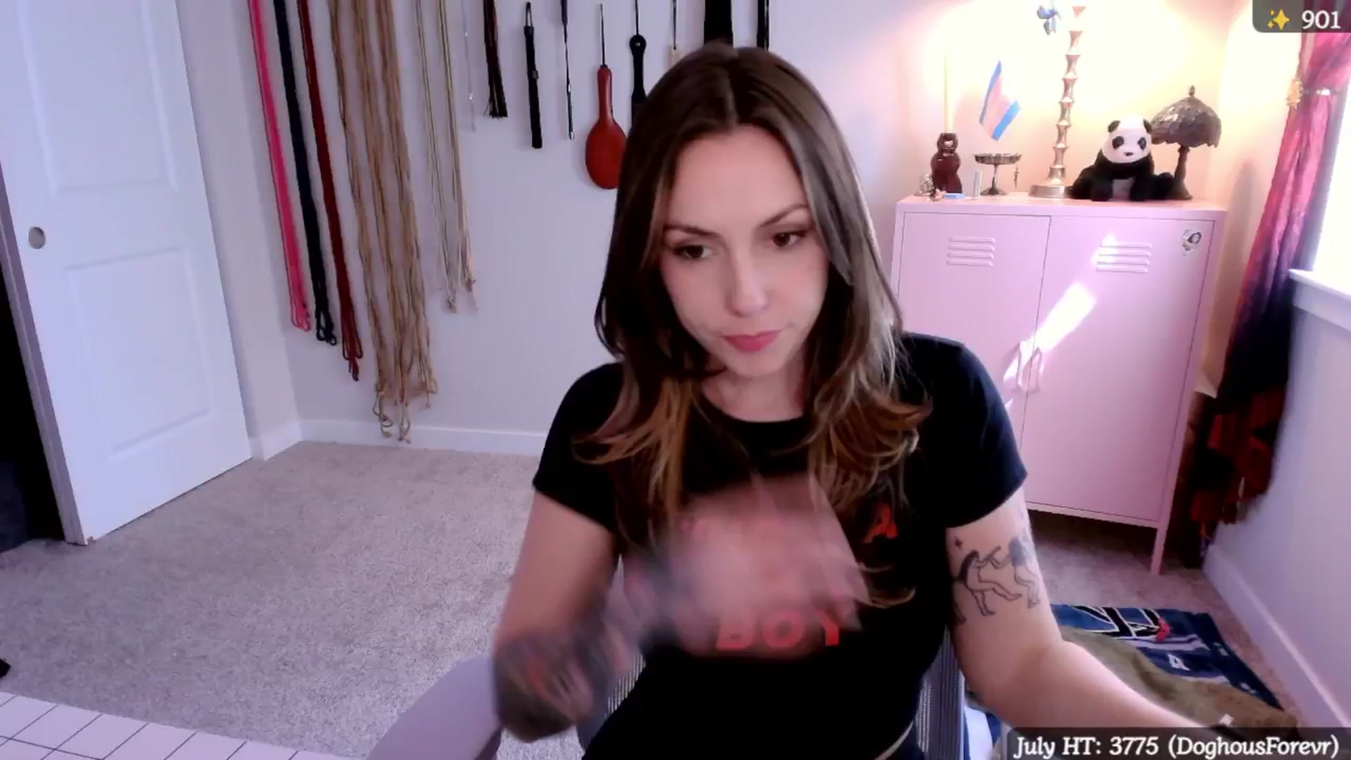 Gallery image thumbnail from MollyMaeve's myfreecams stream on, 07/27/2025, 21:52 image 5 of 20