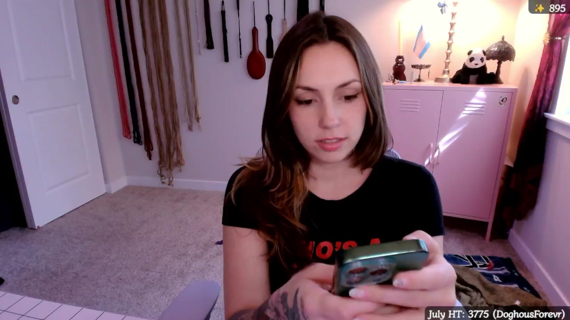 Gallery image thumbnail from MollyMaeve's myfreecams stream on, 07/27/2025, 21:52 image 17 of 20