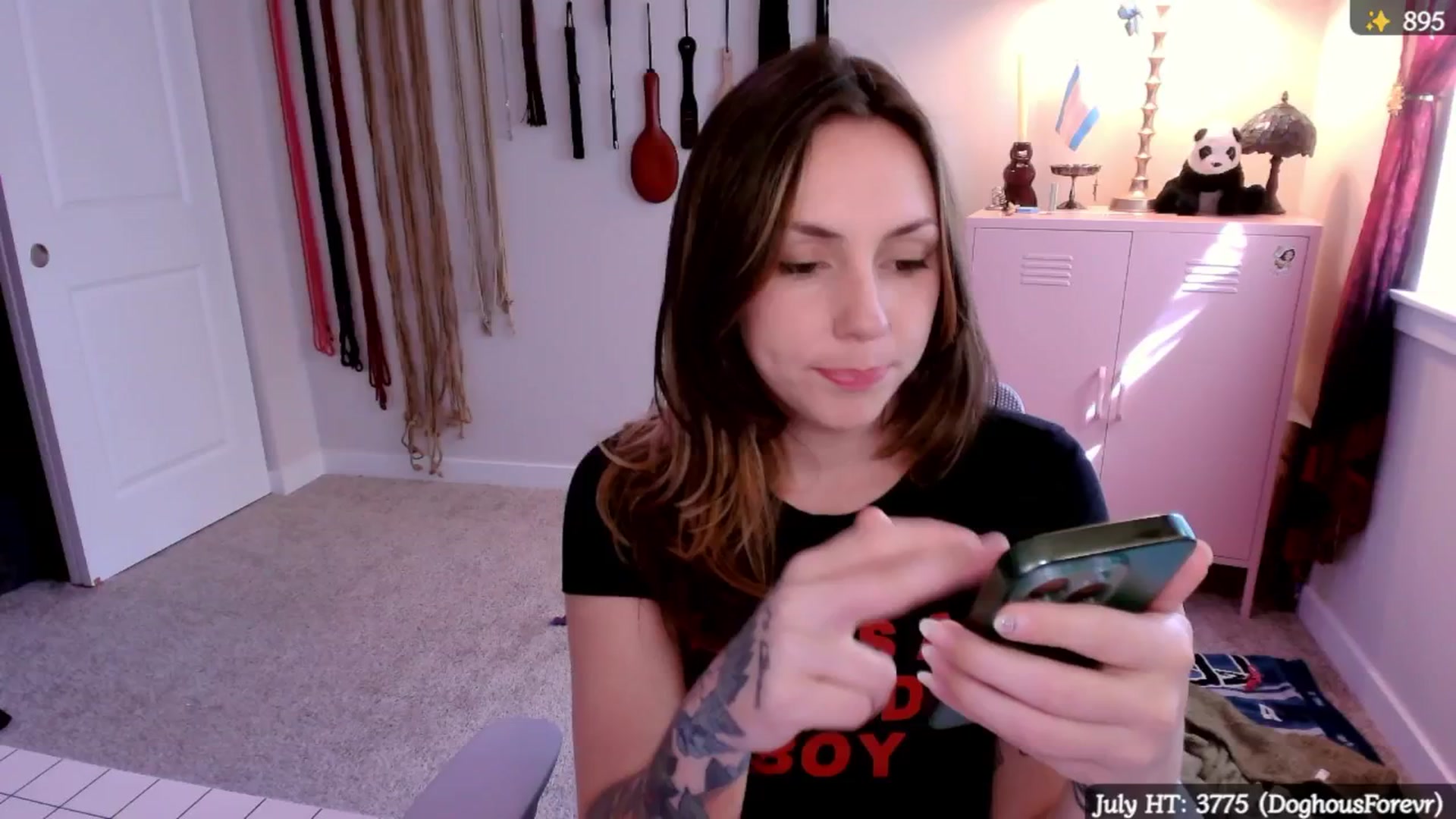 Gallery image thumbnail from MollyMaeve's myfreecams stream on, 07/27/2025, 21:52 image 18 of 20