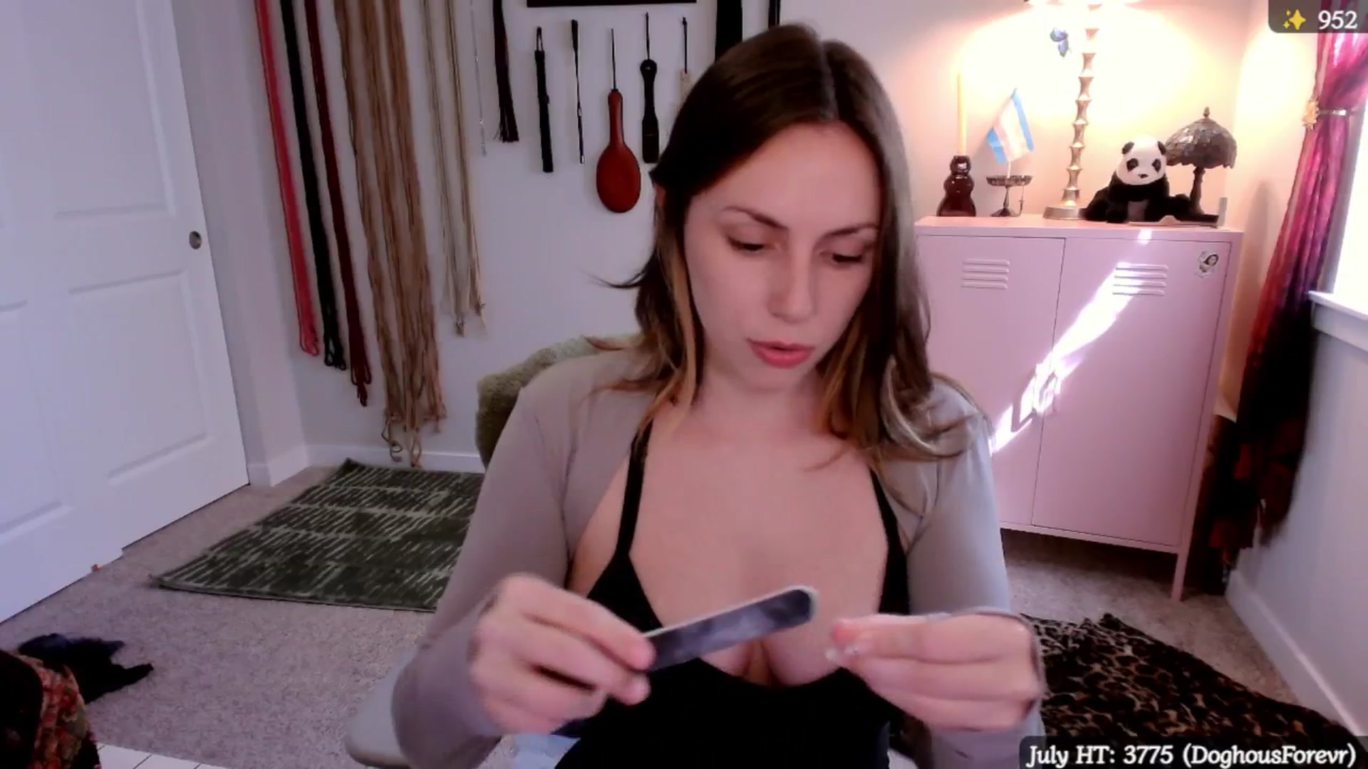 Gallery image thumbnail from MollyMaeve's myfreecams stream on, 07/29/2025, 22:46 image 4 of 20