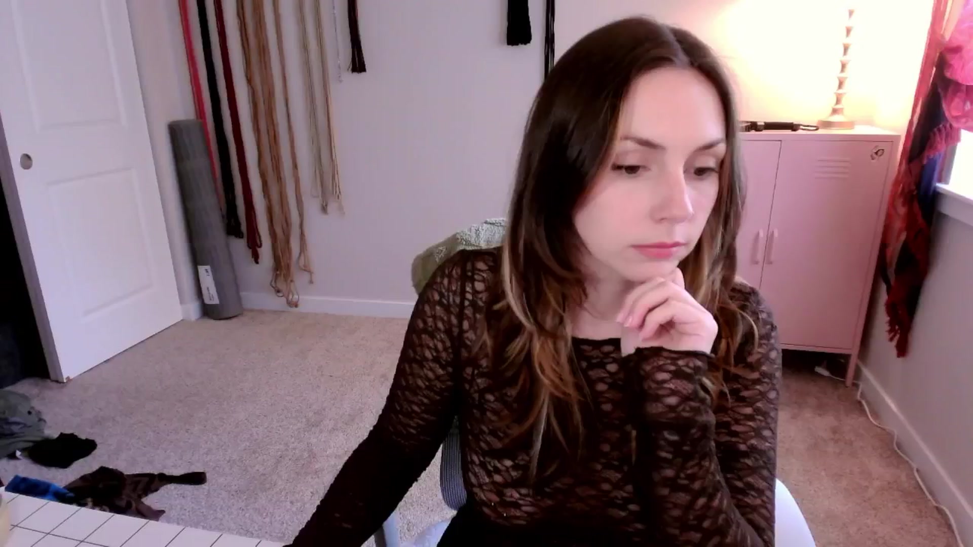Gallery image thumbnail from MollyMaeve's myfreecams stream on, 08/06/2025, 24:30 image 2 of 20