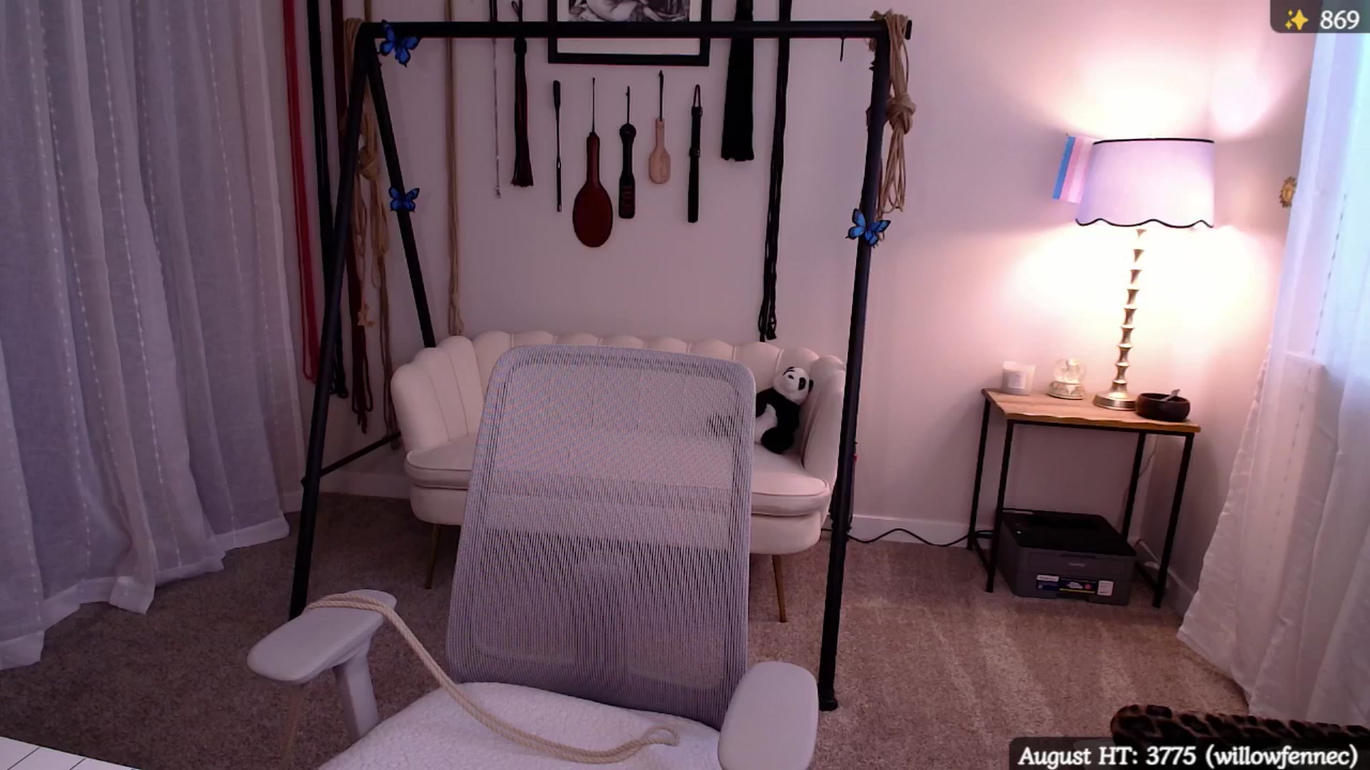 Gallery image thumbnail from MollyMaeve's myfreecams stream on, 08/22/2025, 23:49 image 17 of 20