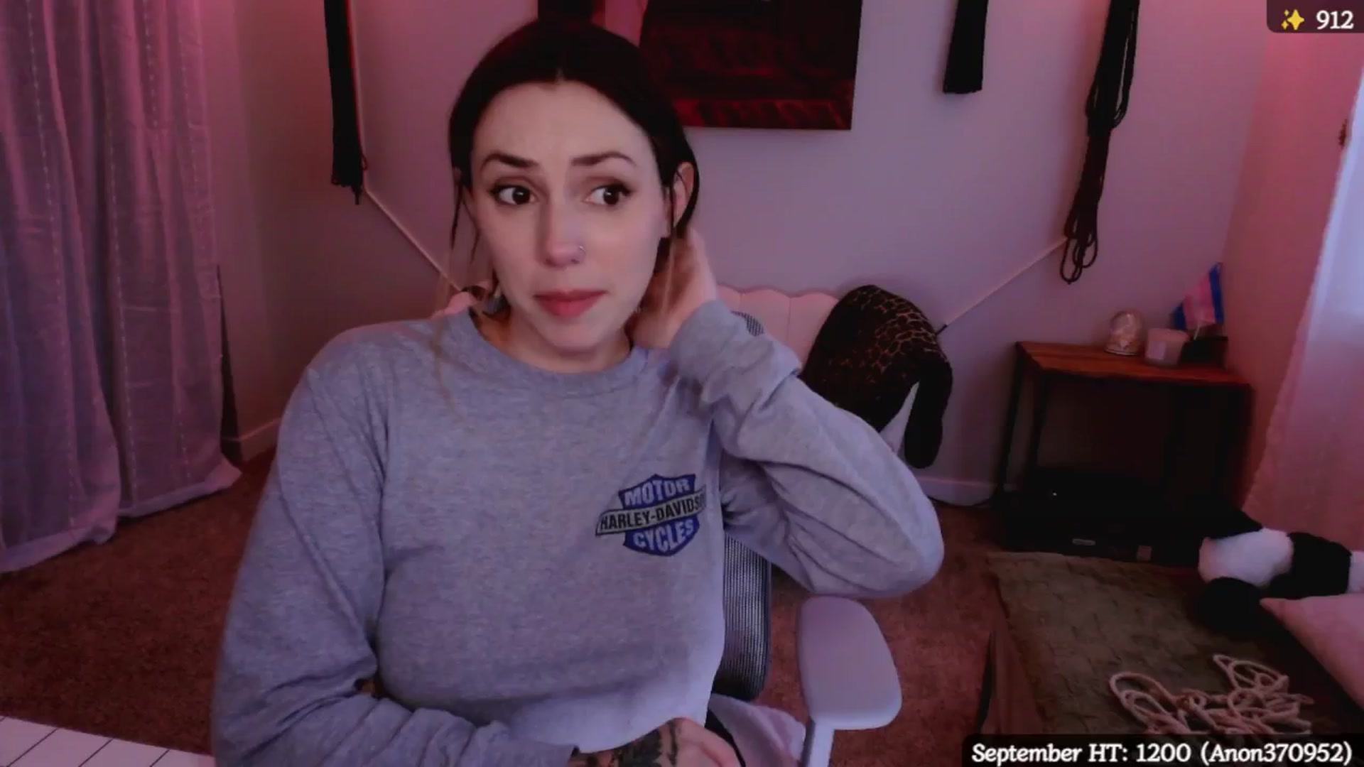 Gallery image thumbnail from MollyMaeve's myfreecams stream on, 09/11/2025, 24:20 image 17 of 20