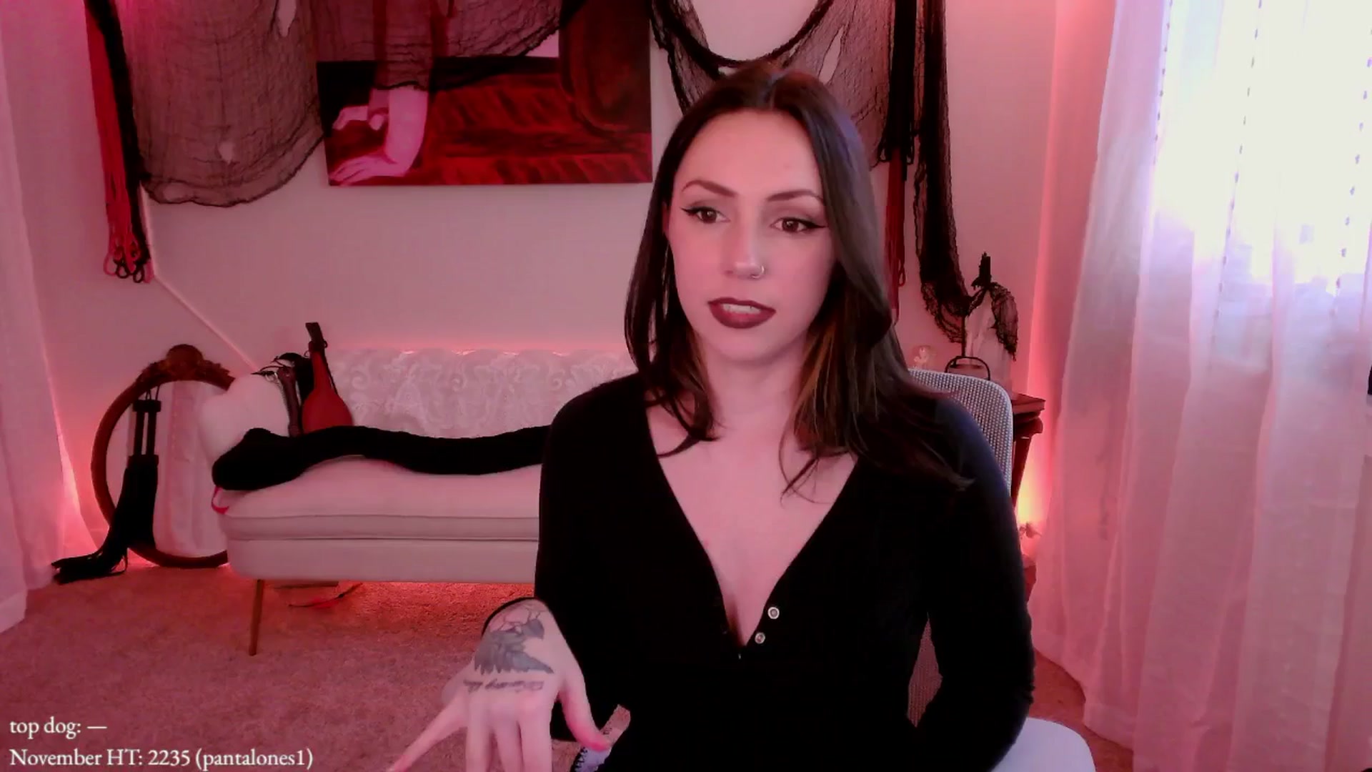 Gallery image thumbnail from MollyMaeve's myfreecams stream on, 11/12/2025, 03:07 image 1 of 20