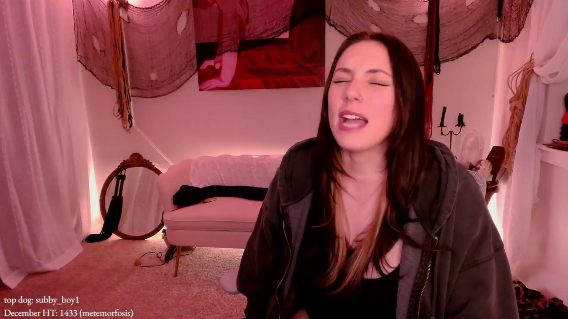 Gallery image thumbnail from MollyMaeve's myfreecams stream on, 12/13/2025, 24:51 image 15 of 20