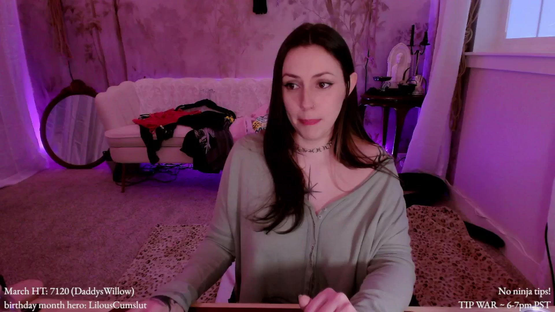 Gallery image thumbnail from MollyMaeve's myfreecams stream on, 03/18/2026, 24:48 image 9 of 20