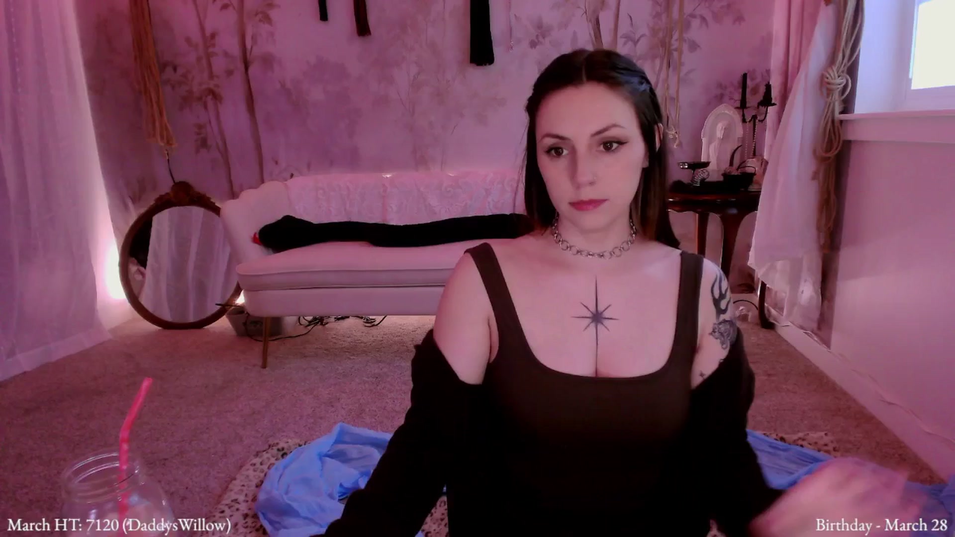 Gallery image thumbnail from MollyMaeve's myfreecams stream on, 03/19/2026, 01:29 image 3 of 20