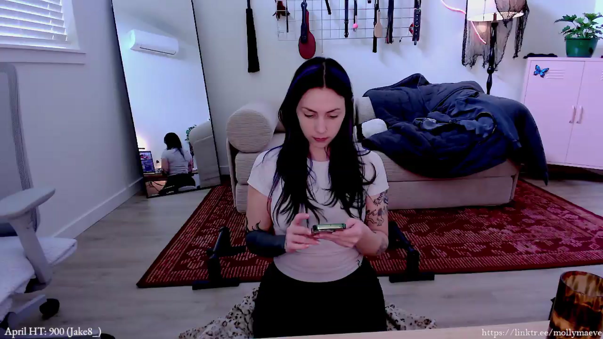 Gallery image thumbnail from MollyMaeve's myfreecams stream on, 05/26/2026, 22:54 image 5 of 20