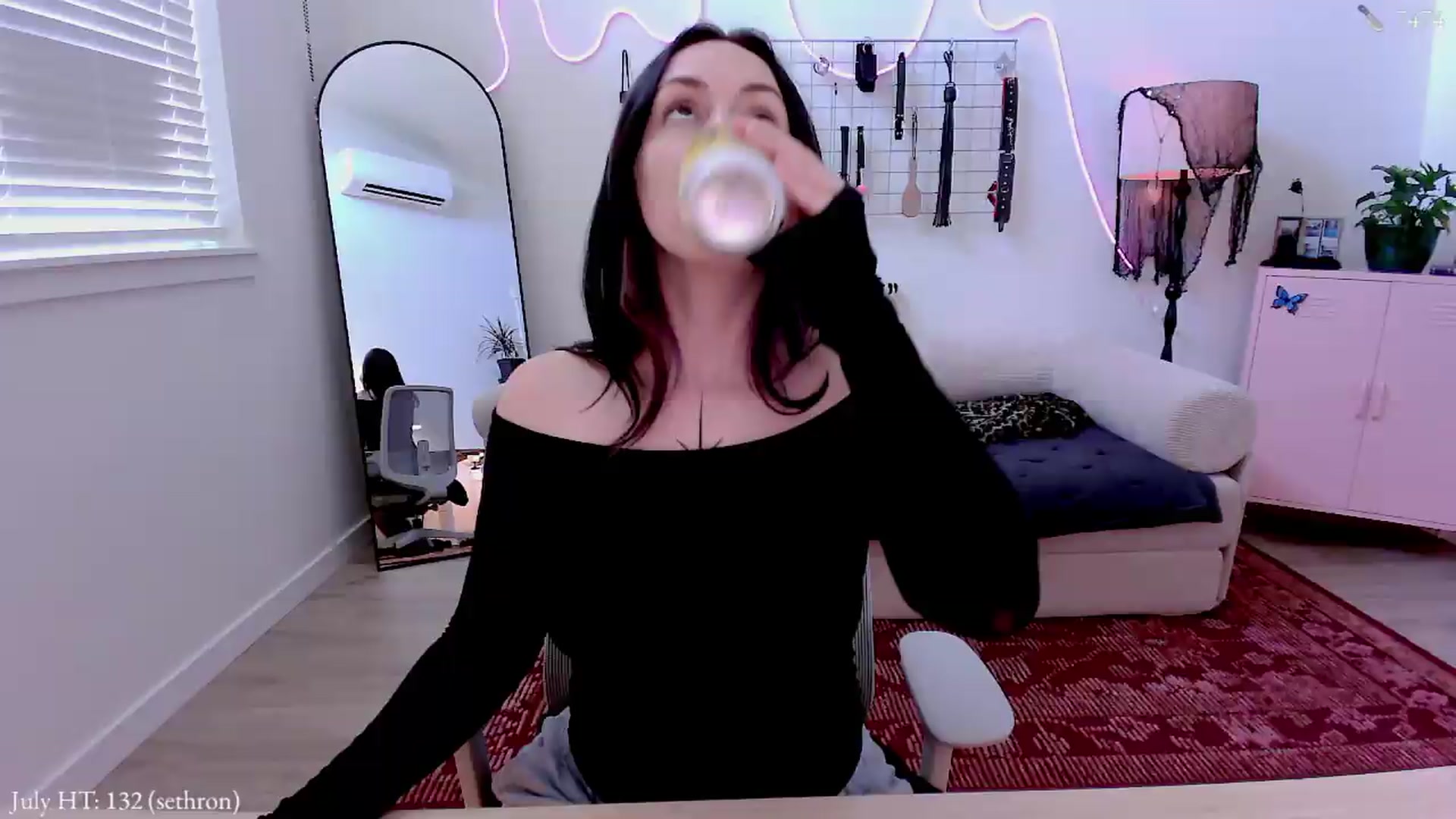 Gallery image thumbnail from MollyMaeve's myfreecams stream on, 07/09/2026, 22:03 image 20 of 20