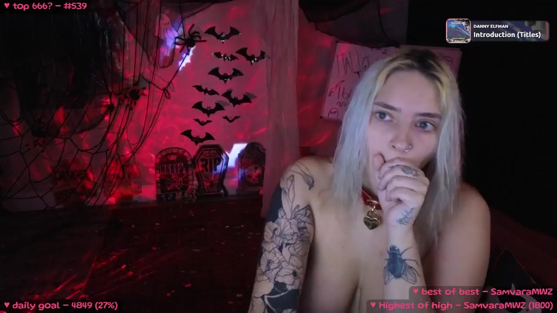 Gallery image thumbnail from MollyMeowz's myfreecams stream on, 10/27/2024, 24:03 image 16 of 20