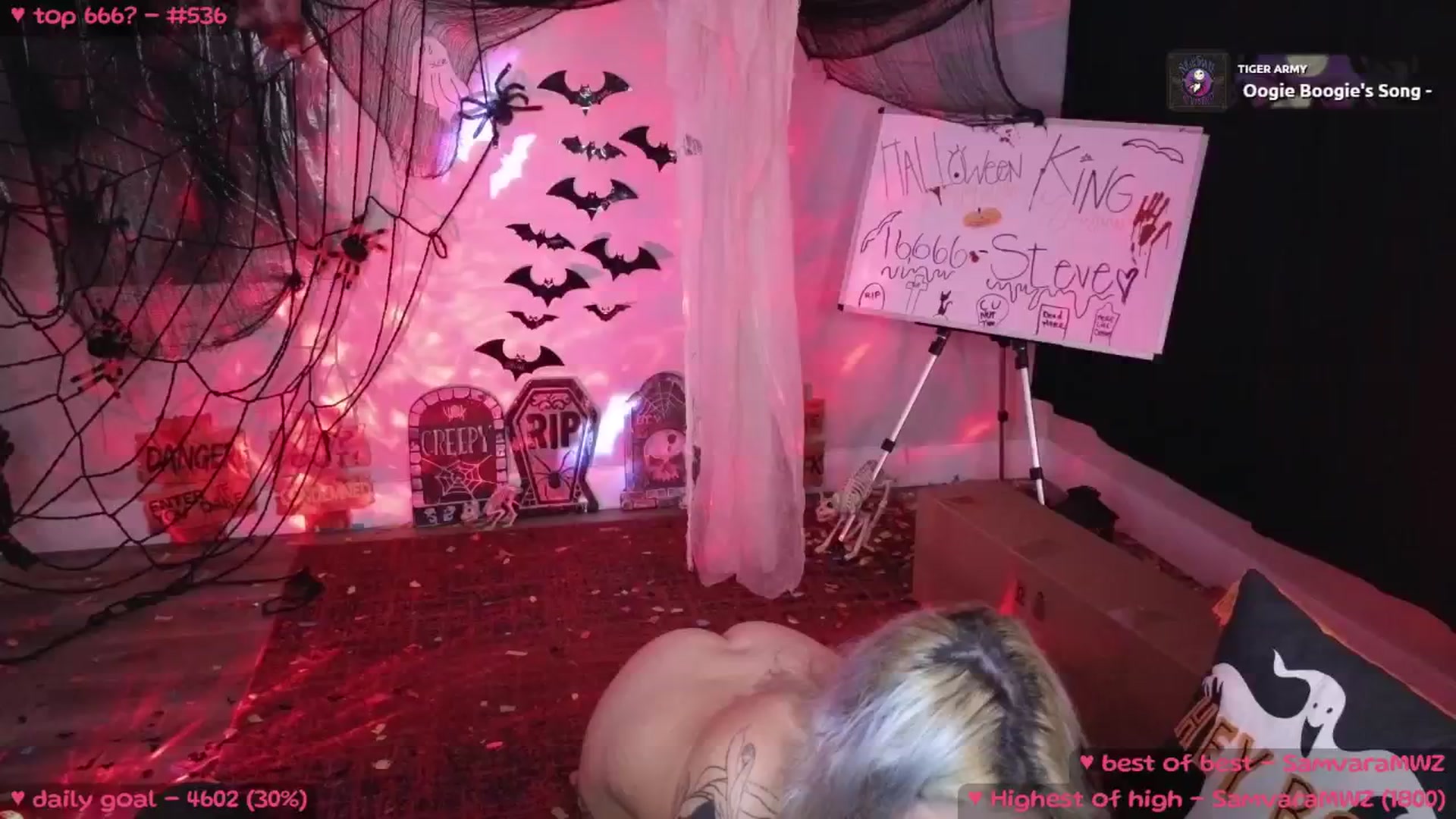 Gallery image thumbnail from MollyMeowz's myfreecams stream on, 10/27/2024, 24:44 image 13 of 20
