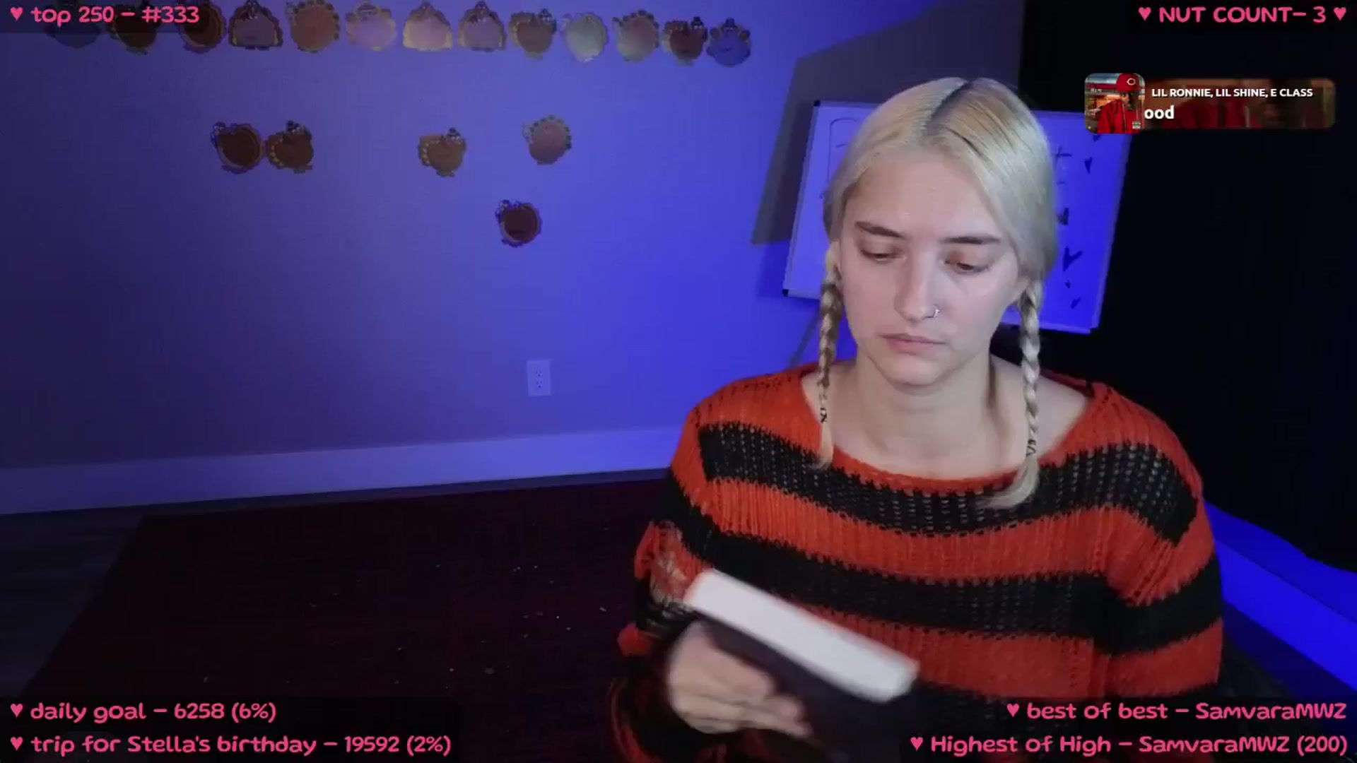 Gallery image thumbnail from MollyMeowz's myfreecams stream on, 11/14/2024, 01:32 image 8 of 20