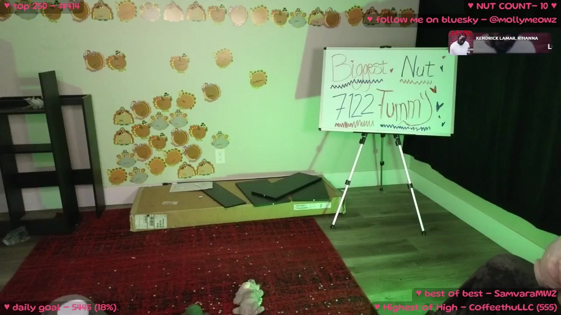 Gallery image thumbnail from MollyMeowz's myfreecams stream on, 11/22/2024, 04:31 image 9 of 20