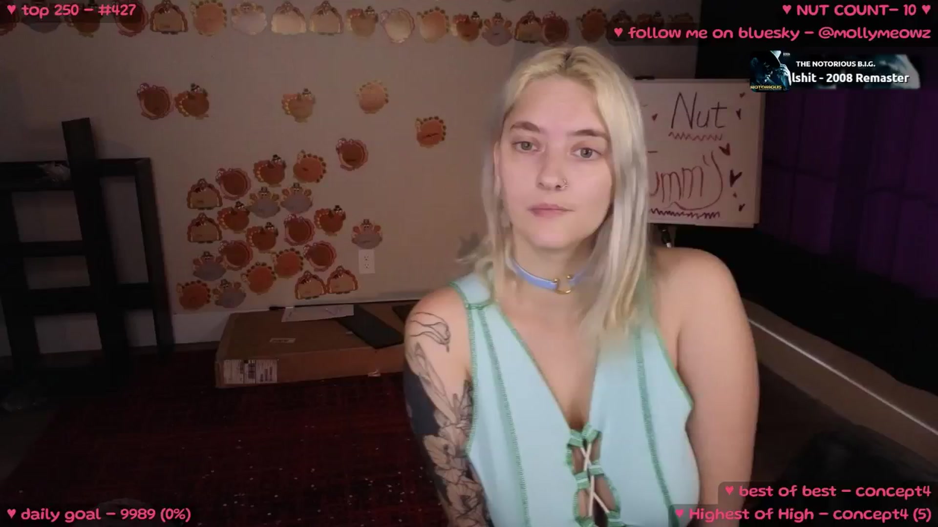 Gallery image thumbnail from MollyMeowz's myfreecams stream on, 11/23/2024, 24:53 image 4 of 20