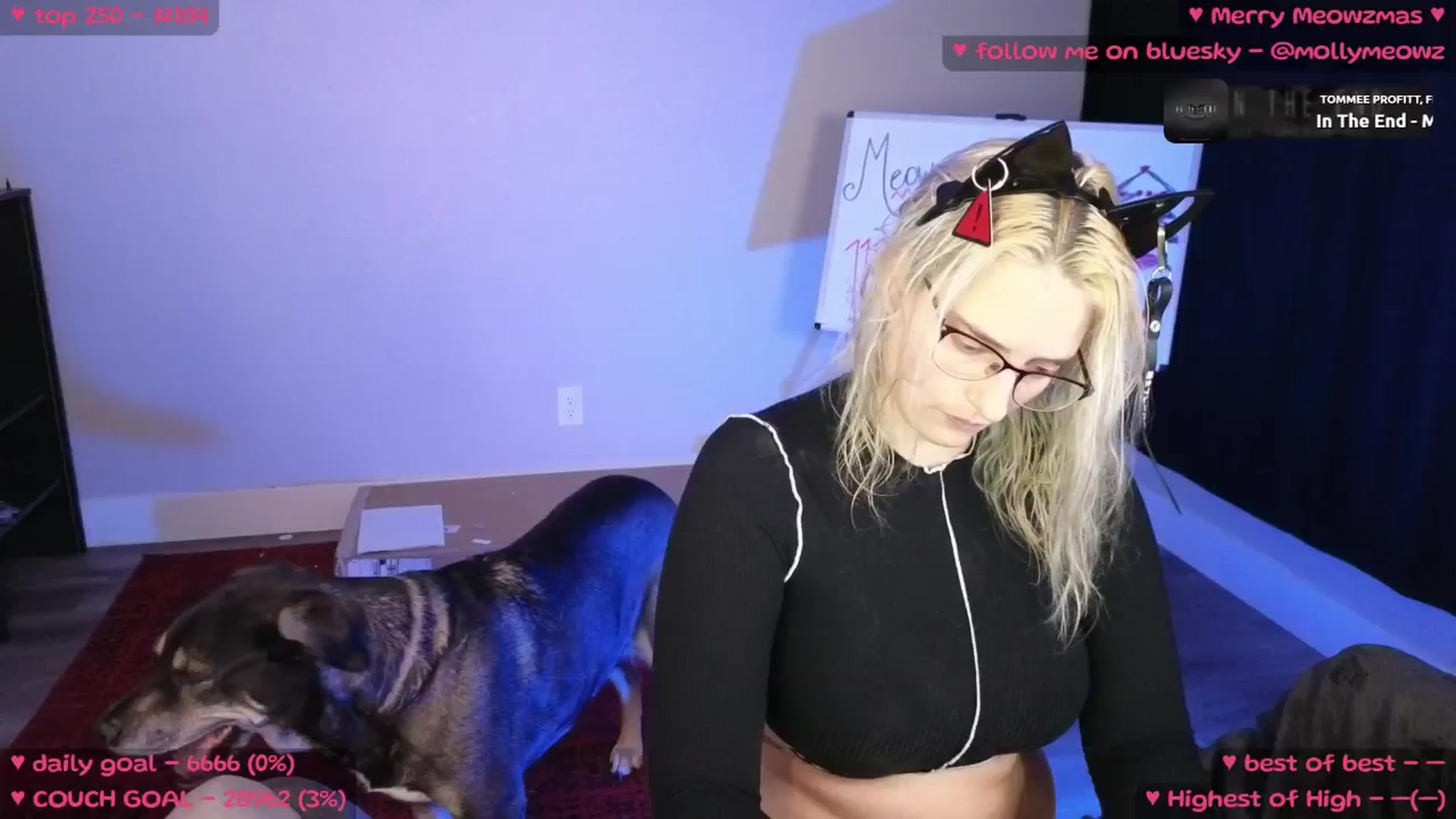Gallery image thumbnail from MollyMeowz's myfreecams stream on, 12/03/2024, 03:07 image 1 of 20
