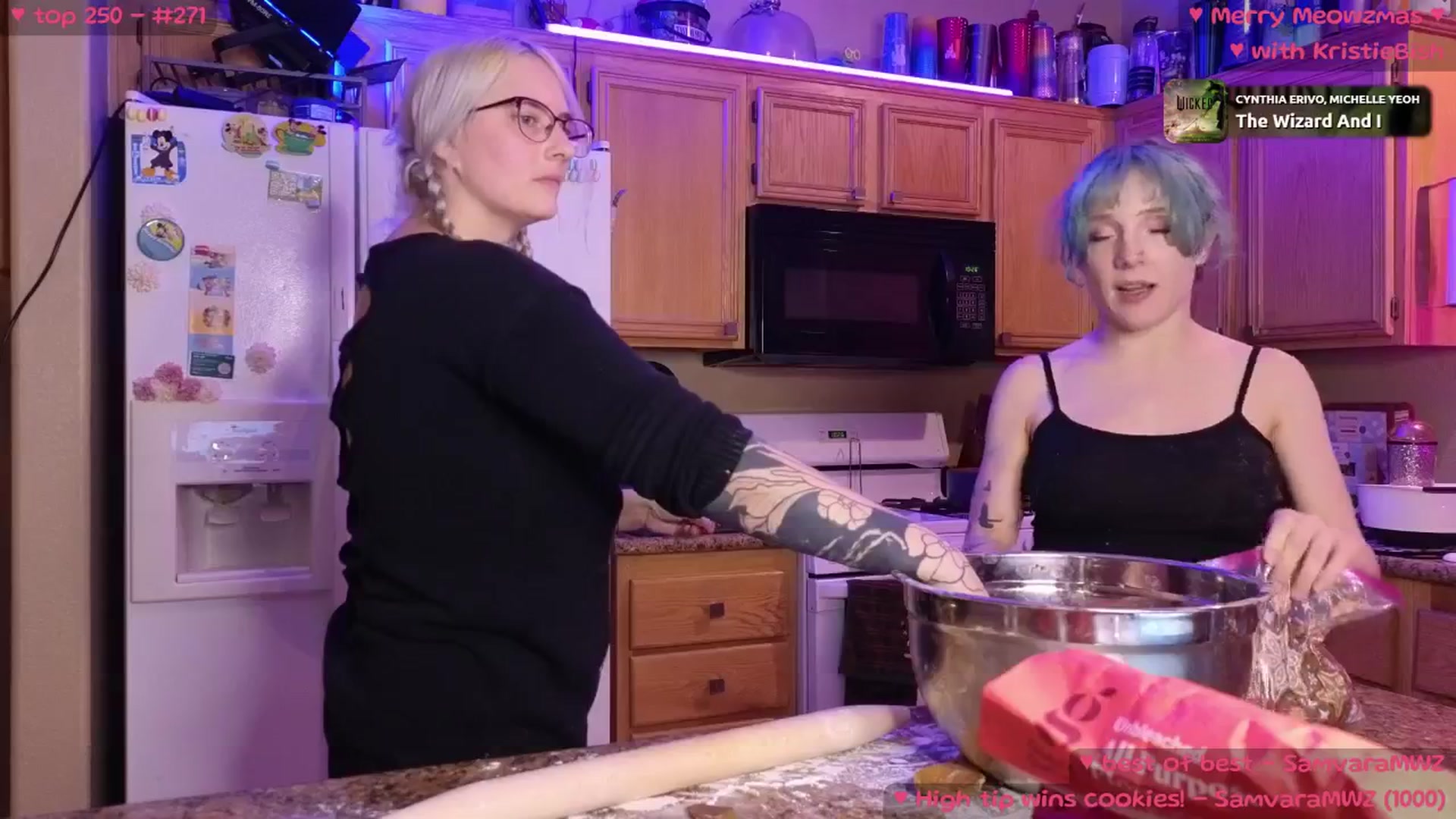 Gallery image thumbnail from MollyMeowz's myfreecams stream on, 12/04/2024, 07:26 image 11 of 20