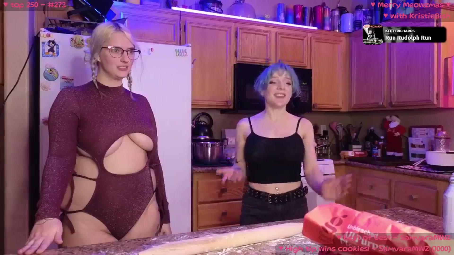 Gallery image thumbnail from MollyMeowz's myfreecams stream on, 12/04/2024, 07:26 image 13 of 20