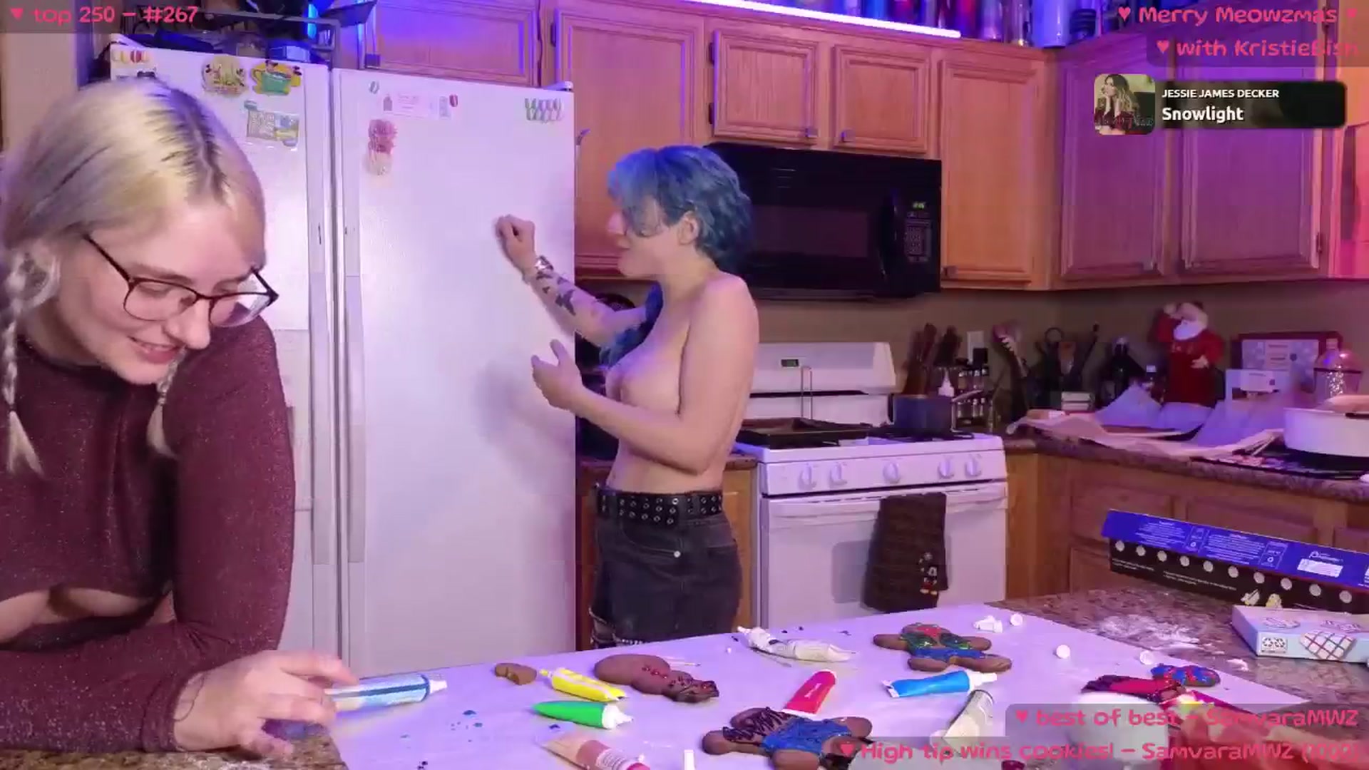 Gallery image thumbnail from MollyMeowz's myfreecams stream on, 12/04/2024, 08:33 image 20 of 20