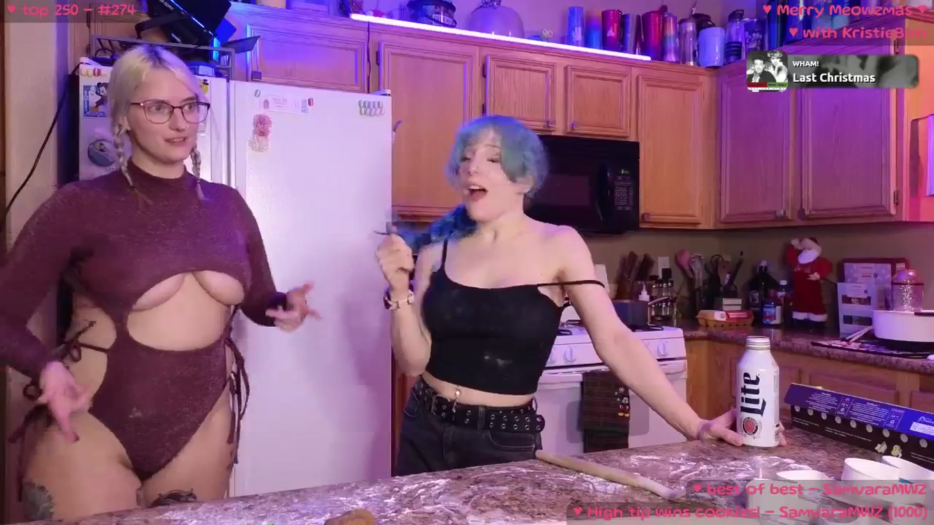 Gallery image thumbnail from MollyMeowz's myfreecams stream on, 12/04/2024, 08:33 image 2 of 20