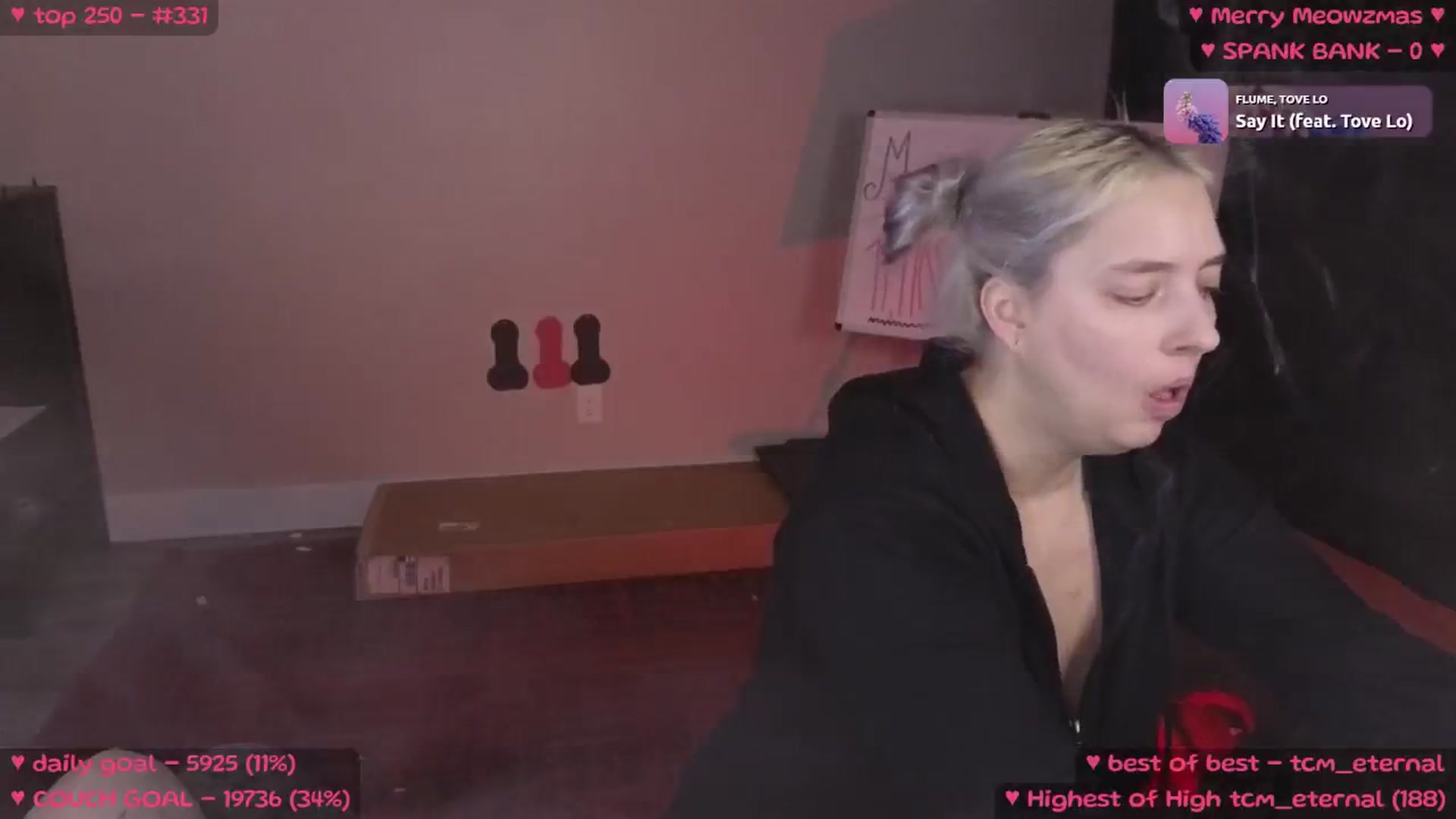 Gallery image thumbnail from MollyMeowz's myfreecams stream on, 12/06/2024, 03:20 image 5 of 20