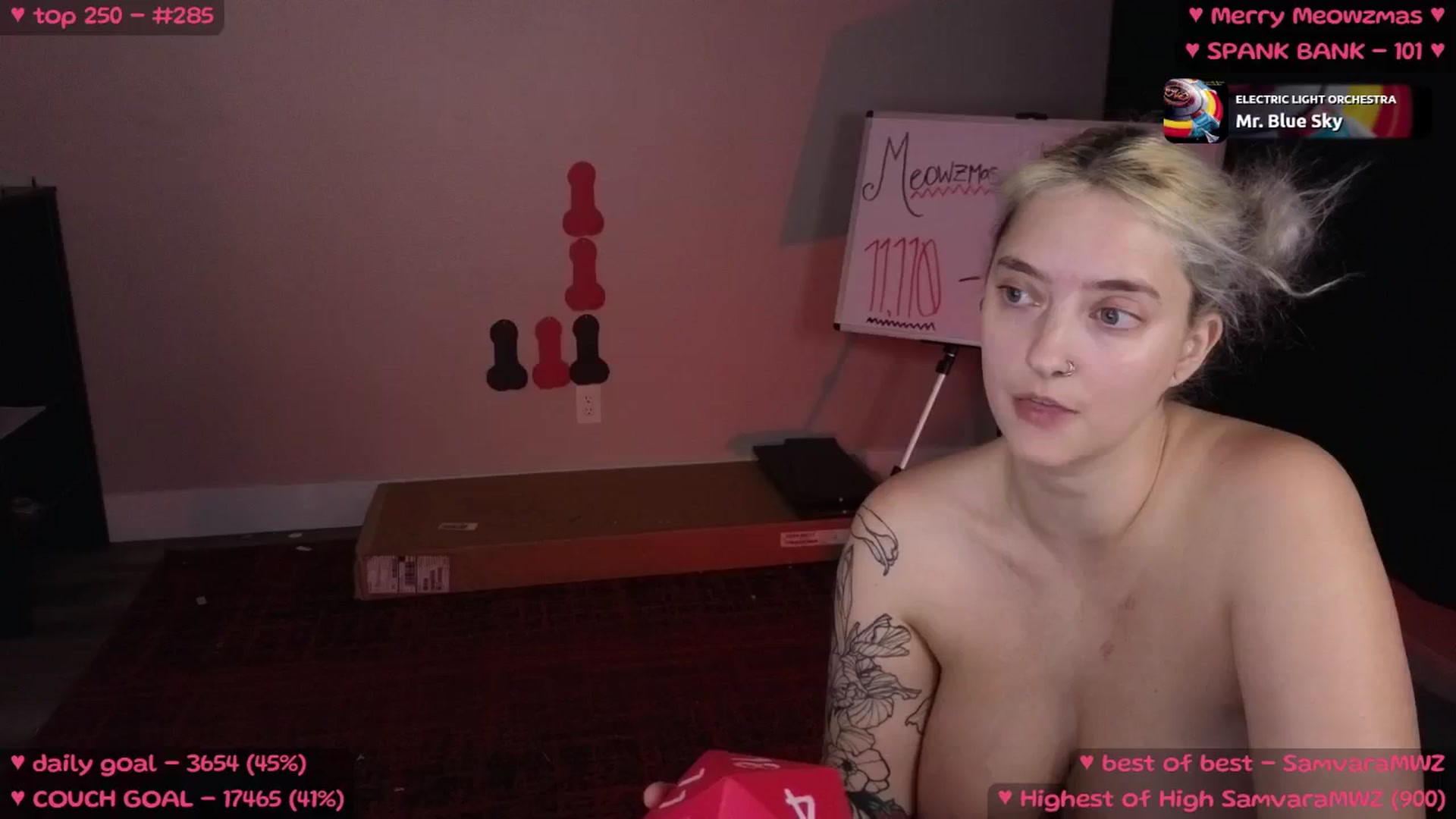 Gallery image thumbnail from MollyMeowz's myfreecams stream on, 12/06/2024, 03:20 image 20 of 20