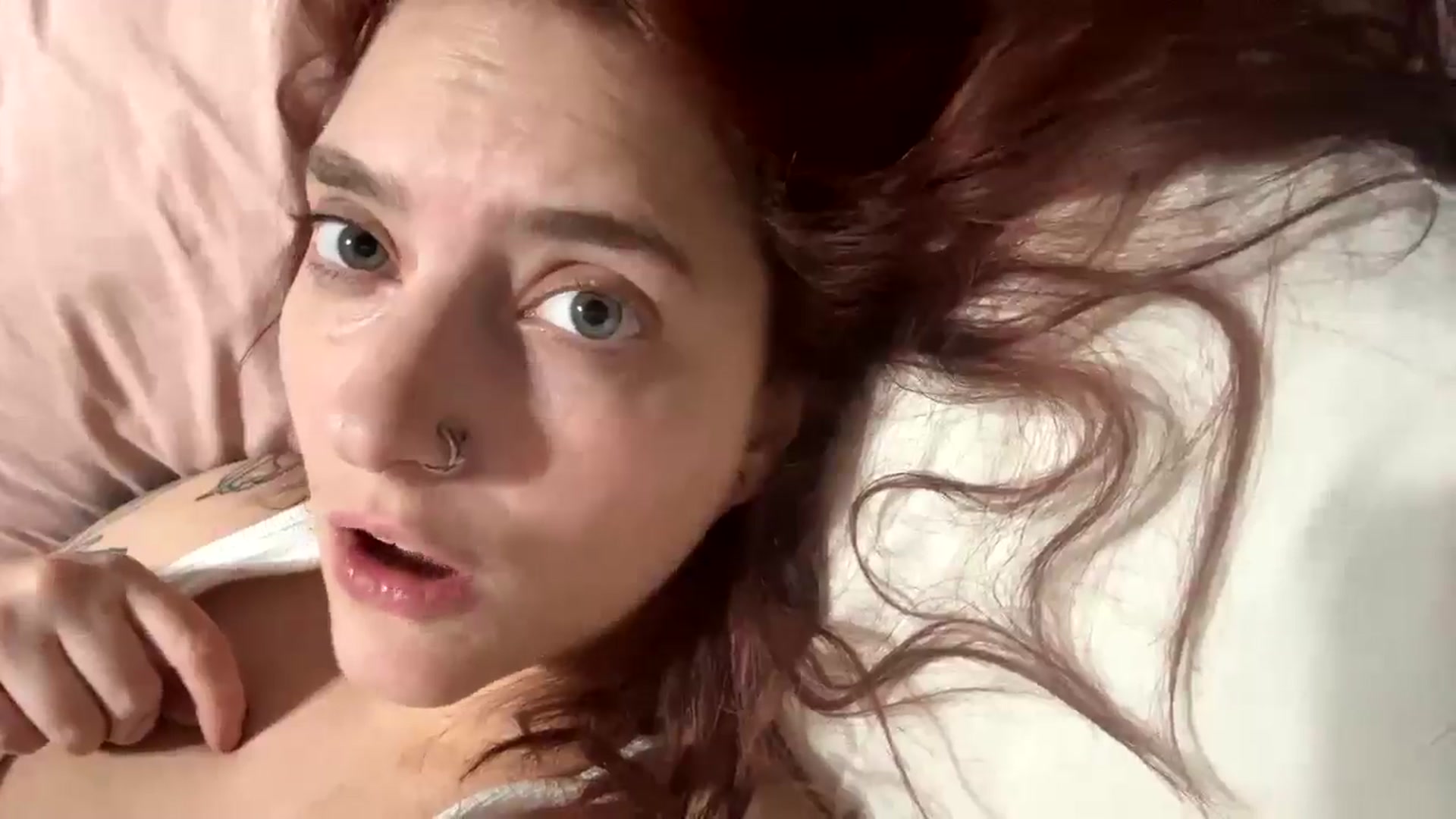 Gallery image thumbnail from MollyMeowz's myfreecams stream on, 12/10/2024, 01:40 image 12 of 20