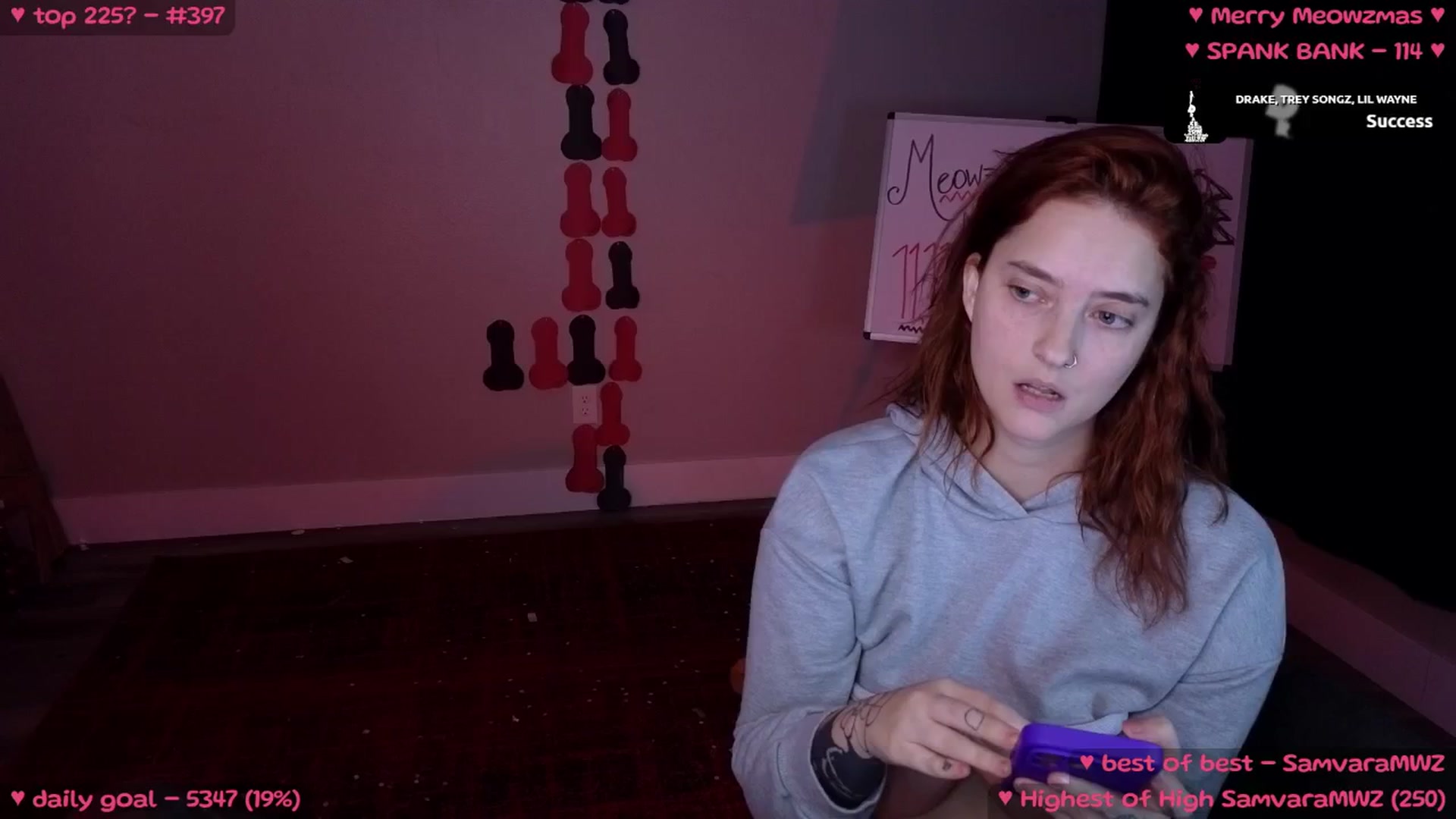 Gallery image thumbnail from MollyMeowz's myfreecams stream on, 12/11/2024, 02:38 image 16 of 20