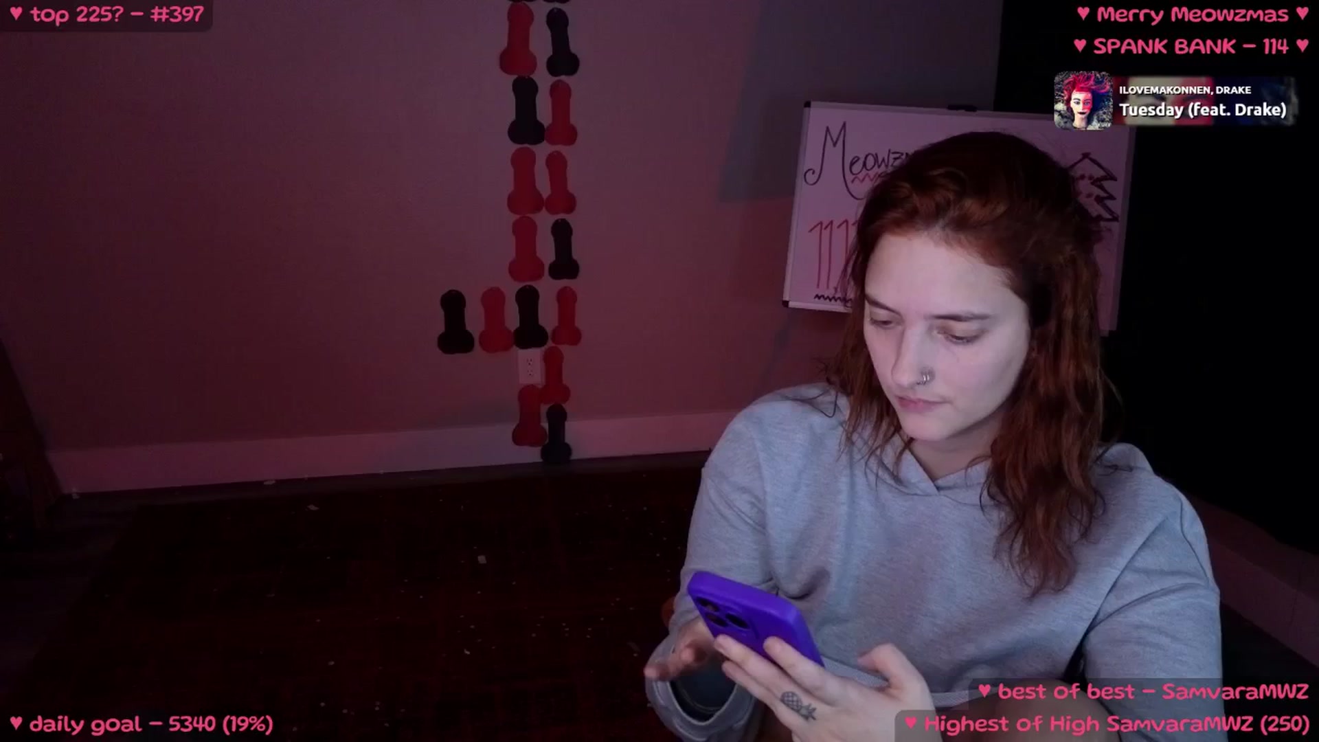 Gallery image thumbnail from MollyMeowz's myfreecams stream on, 12/11/2024, 02:38 image 17 of 20