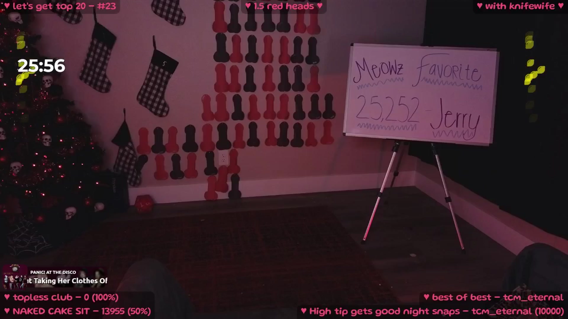 Gallery image thumbnail from MollyMeowz's myfreecams stream on, 01/03/2025, 02:30 image 16 of 20