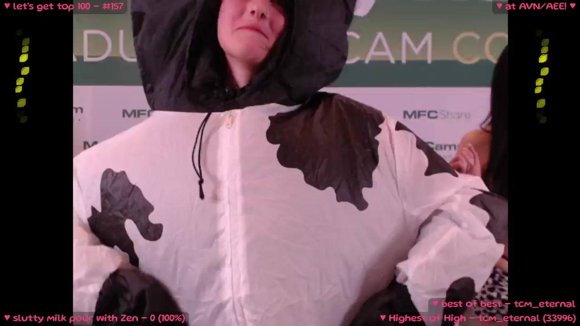 Gallery image thumbnail from MollyMeowz's myfreecams stream on, 01/25/2025, 02:00 image 14 of 20