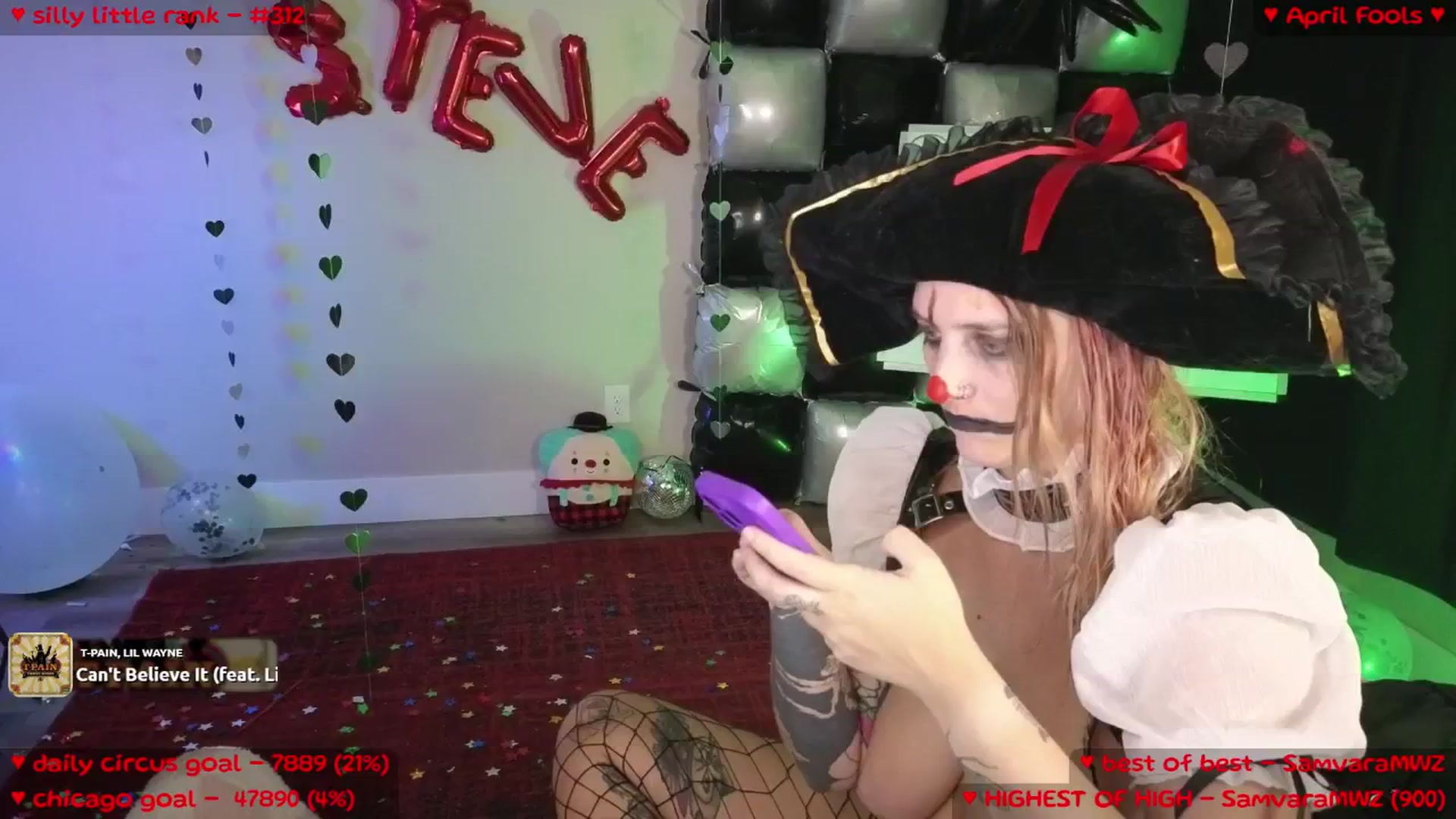 Gallery image thumbnail from MollyMeowz's myfreecams stream on, 04/06/2025, 01:22 image 11 of 20
