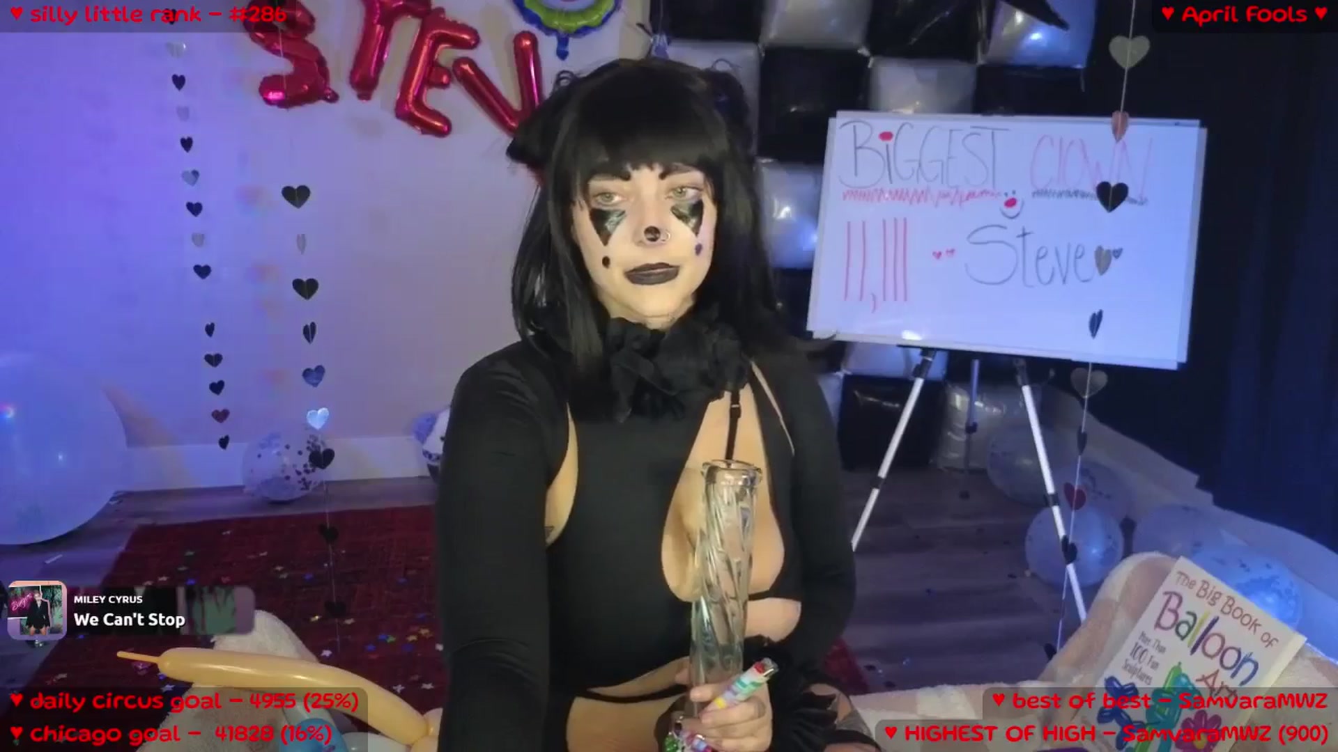 Gallery image thumbnail from MollyMeowz's myfreecams stream on, 04/07/2025, 01:05 image 10 of 20