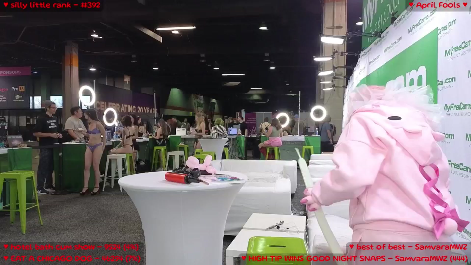 Gallery image thumbnail from MollyMeowz's myfreecams stream on, 04/12/2025, 21:52 image 17 of 20