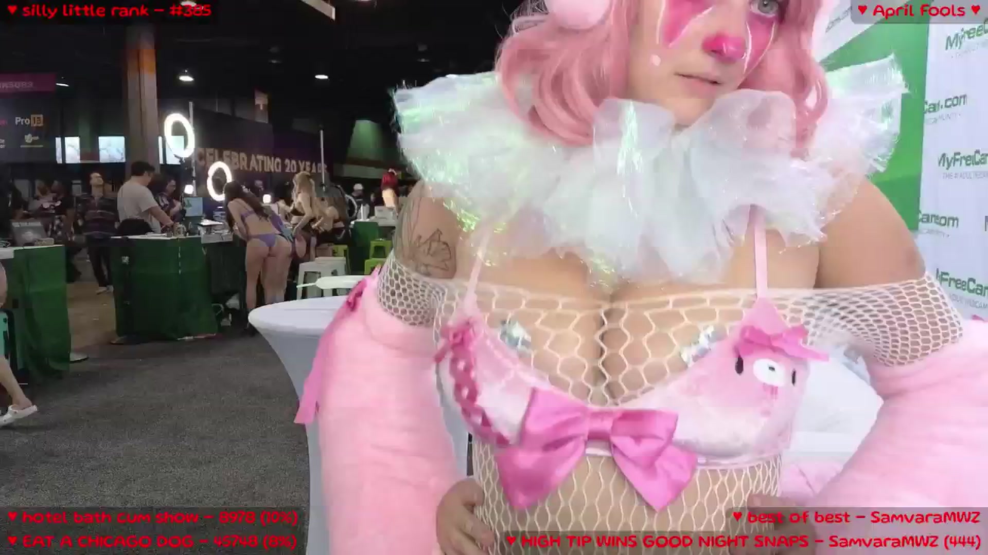 Gallery image thumbnail from MollyMeowz's myfreecams stream on, 04/13/2025, 02:25 image 1 of 20